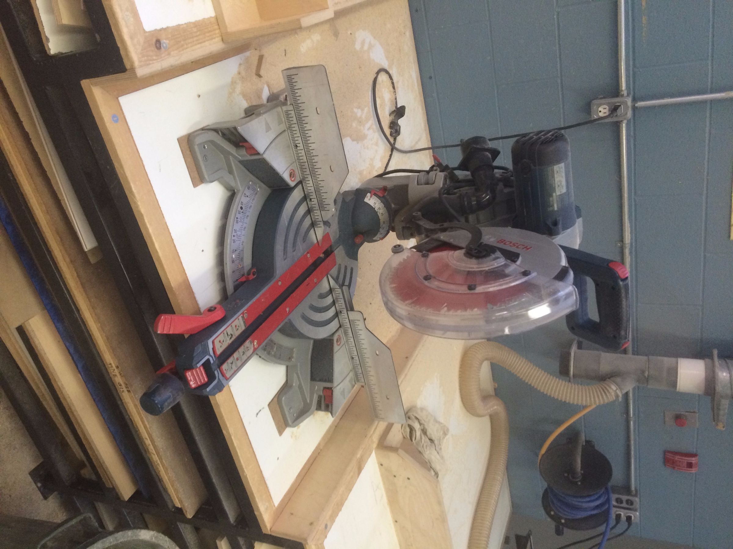 How to Operate a Miter Saw 4 Steps Instructables