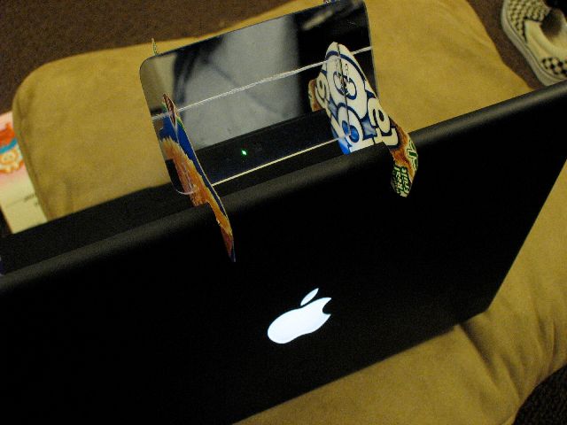 Per-i-Sight: MacBook ISight Periscope
