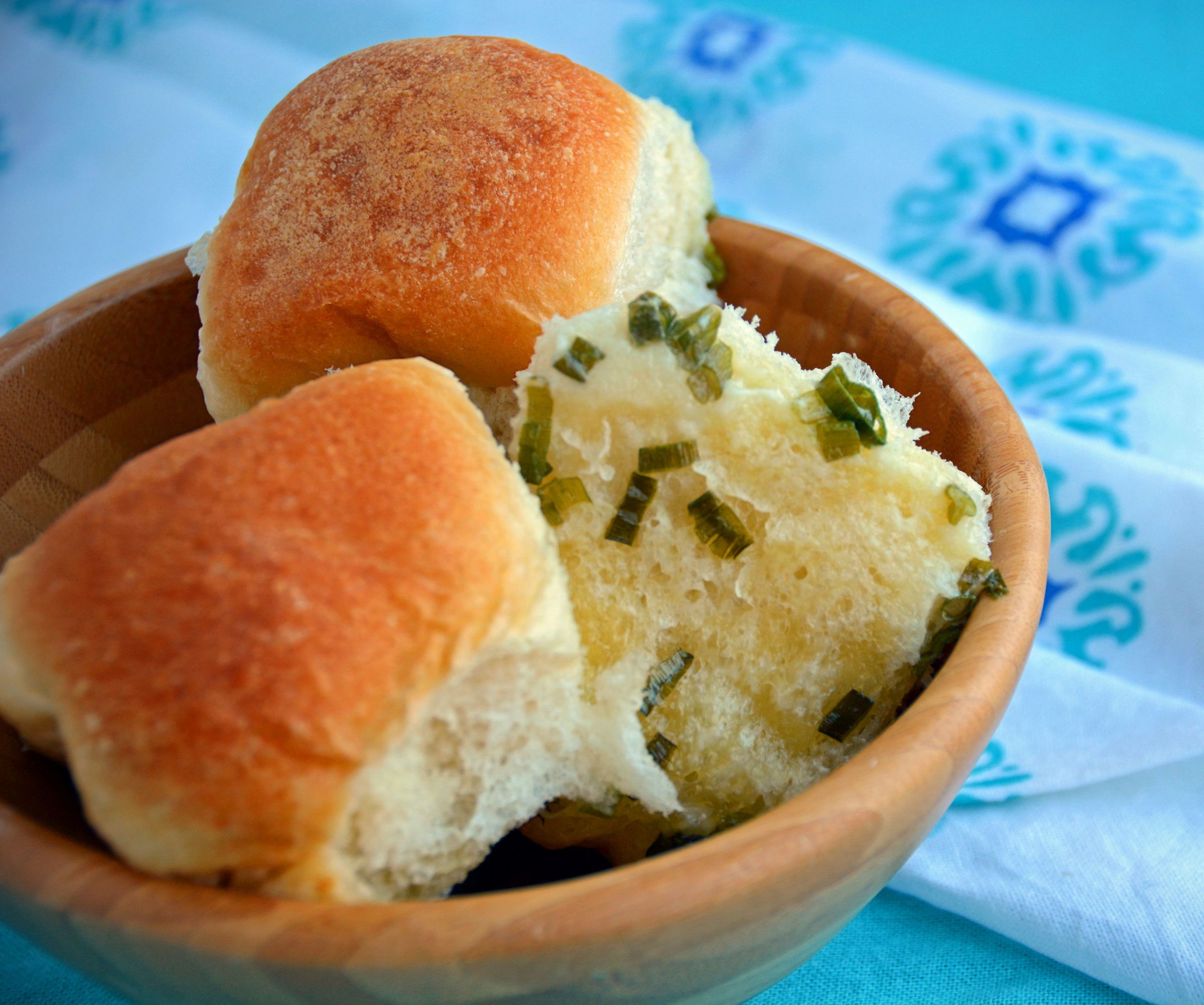 Amazing Buttered Onion Rolls - From Frozen Dinner Rolls!