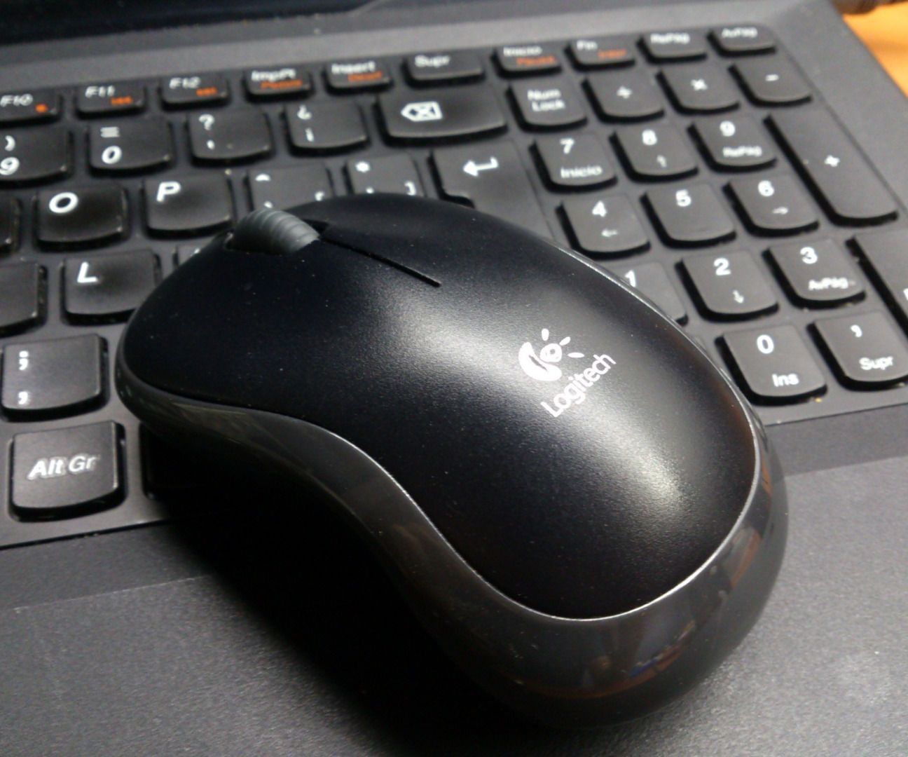 Fix a Faulty Mouse Button in 5 Minutes