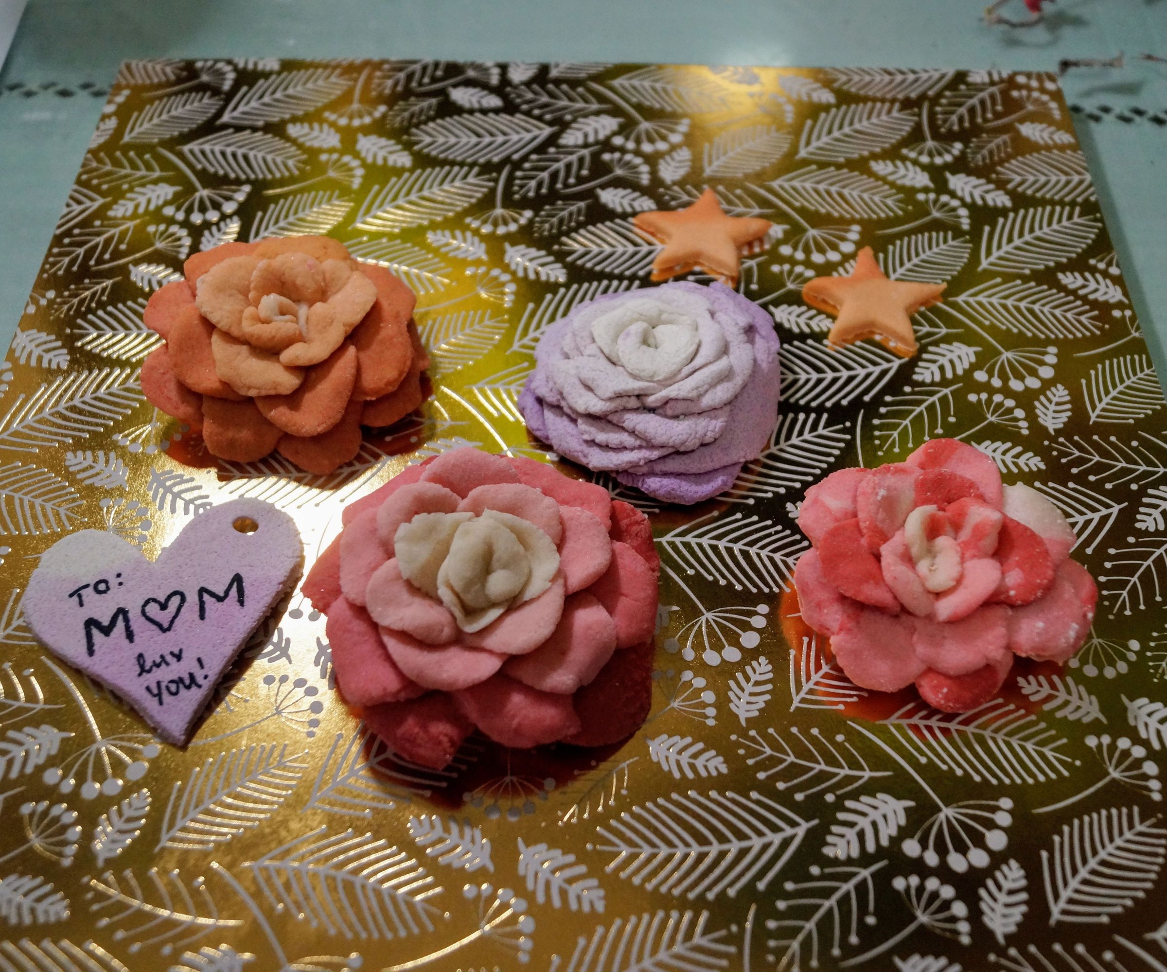 Ombre Flower Sculptures!