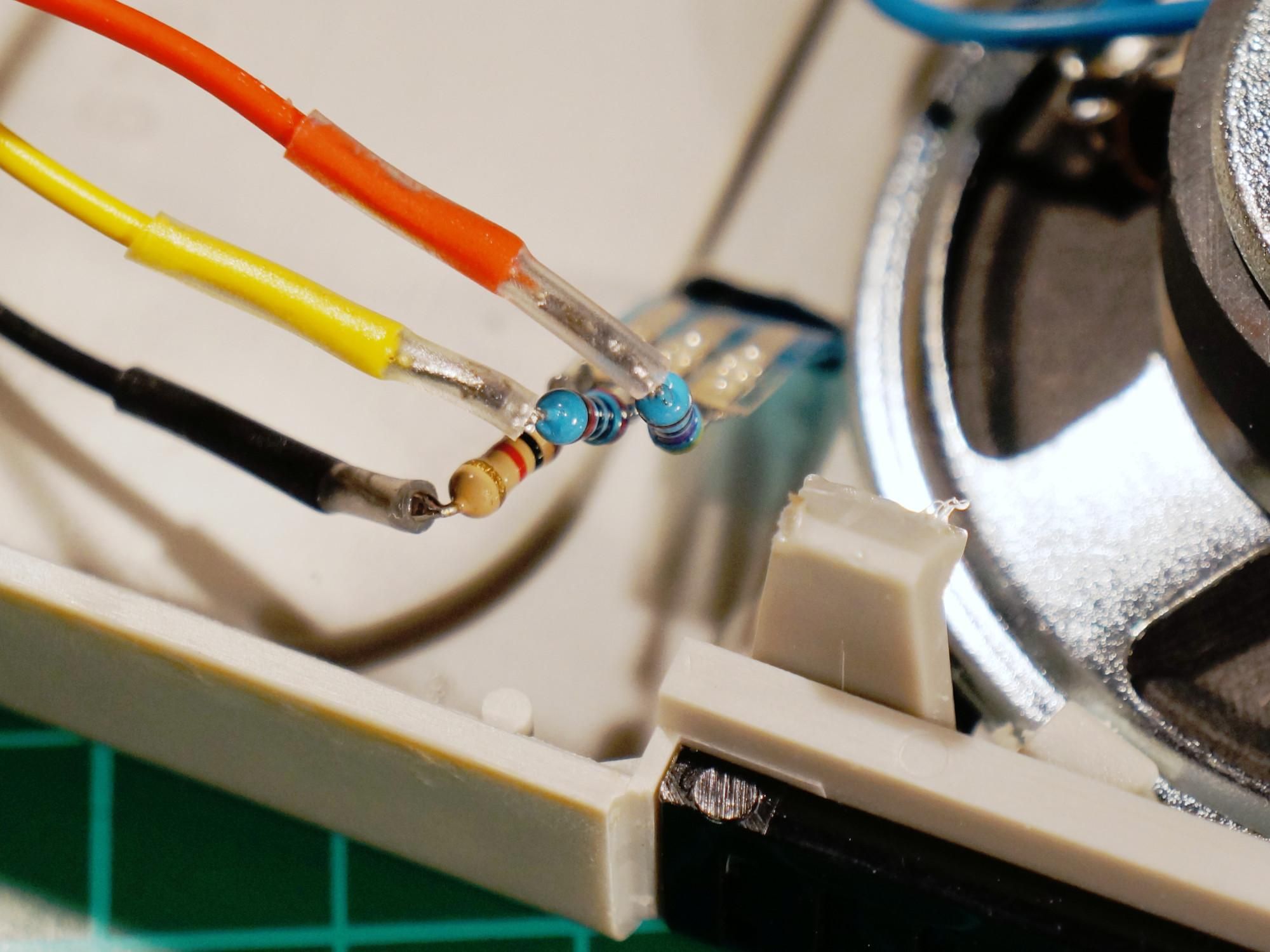 Speak and Maths Circuit Bend - Pitch Control Ribbon : 9 Steps ...