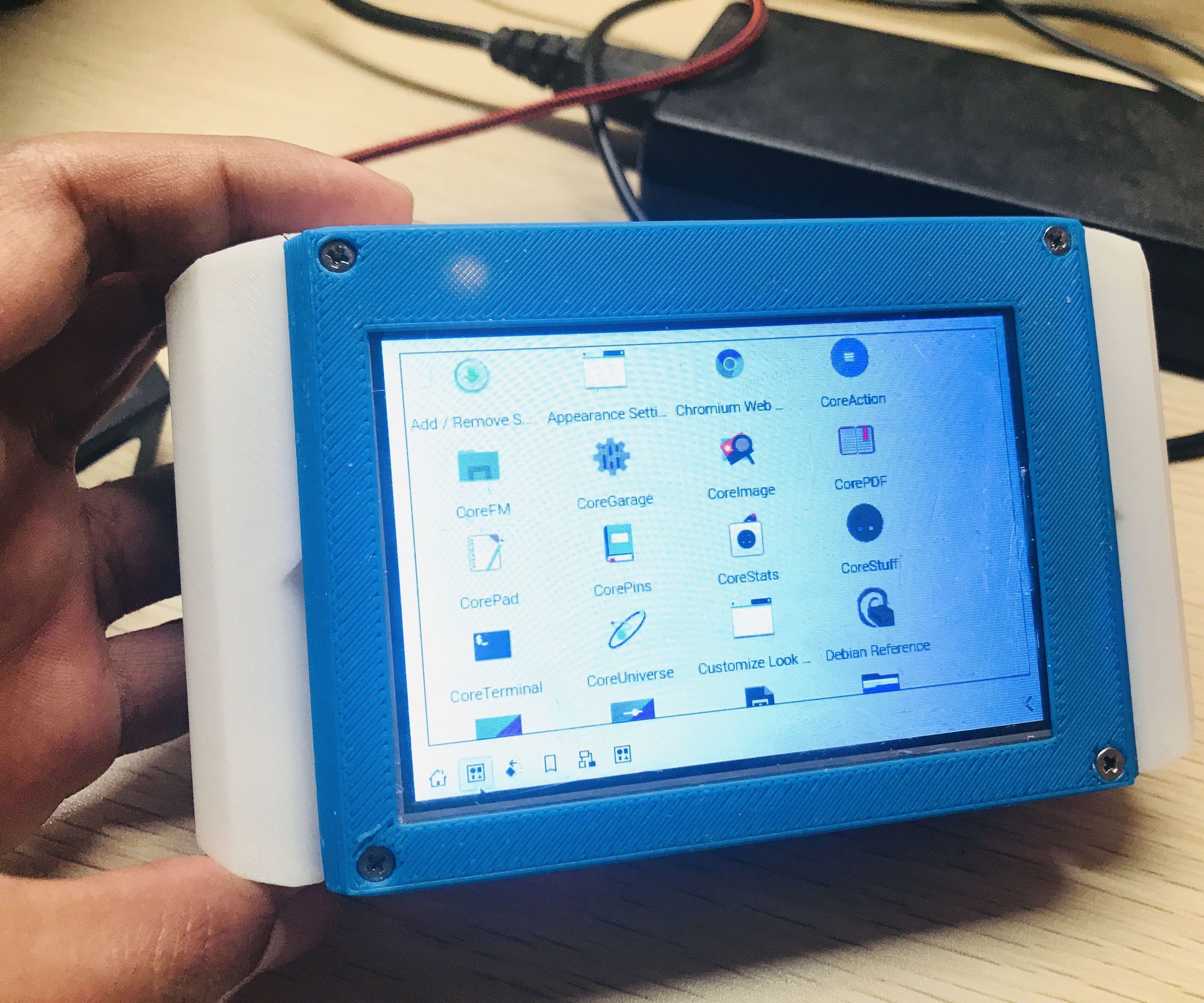 MutantC_v2 - an Easy to Build Raspberry Pi Handheld/UMPC