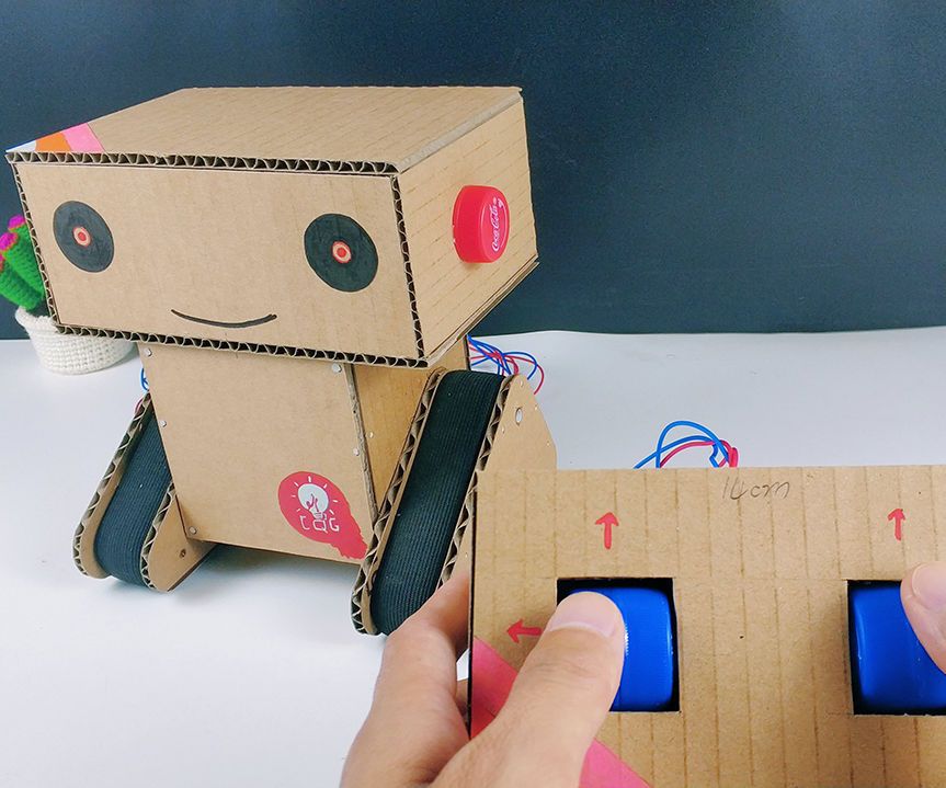 Making a Crawler Robot From Cardboard