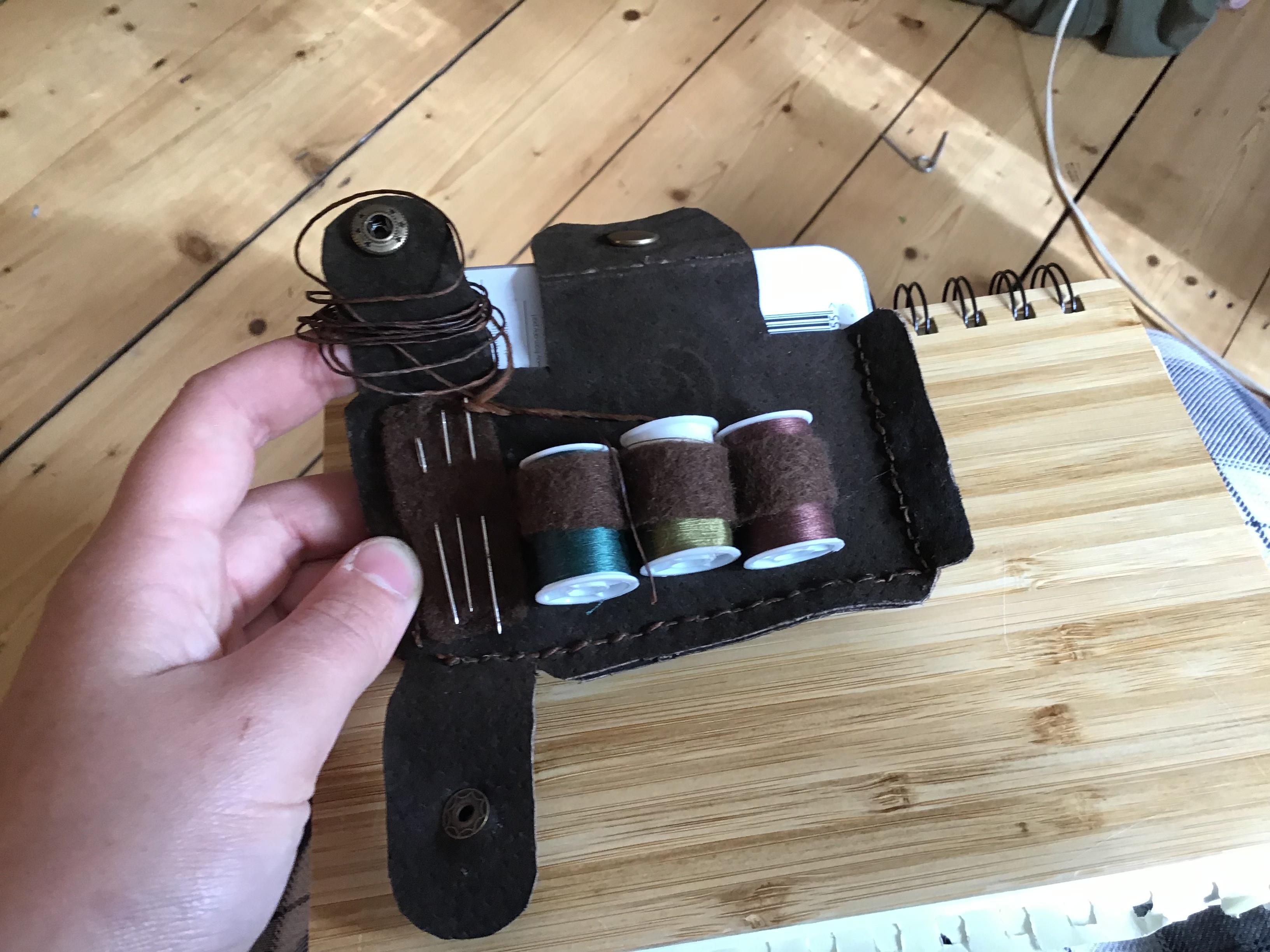 How to Make a Leather Bookbinders Tool Belt! 7 Steps Instructables