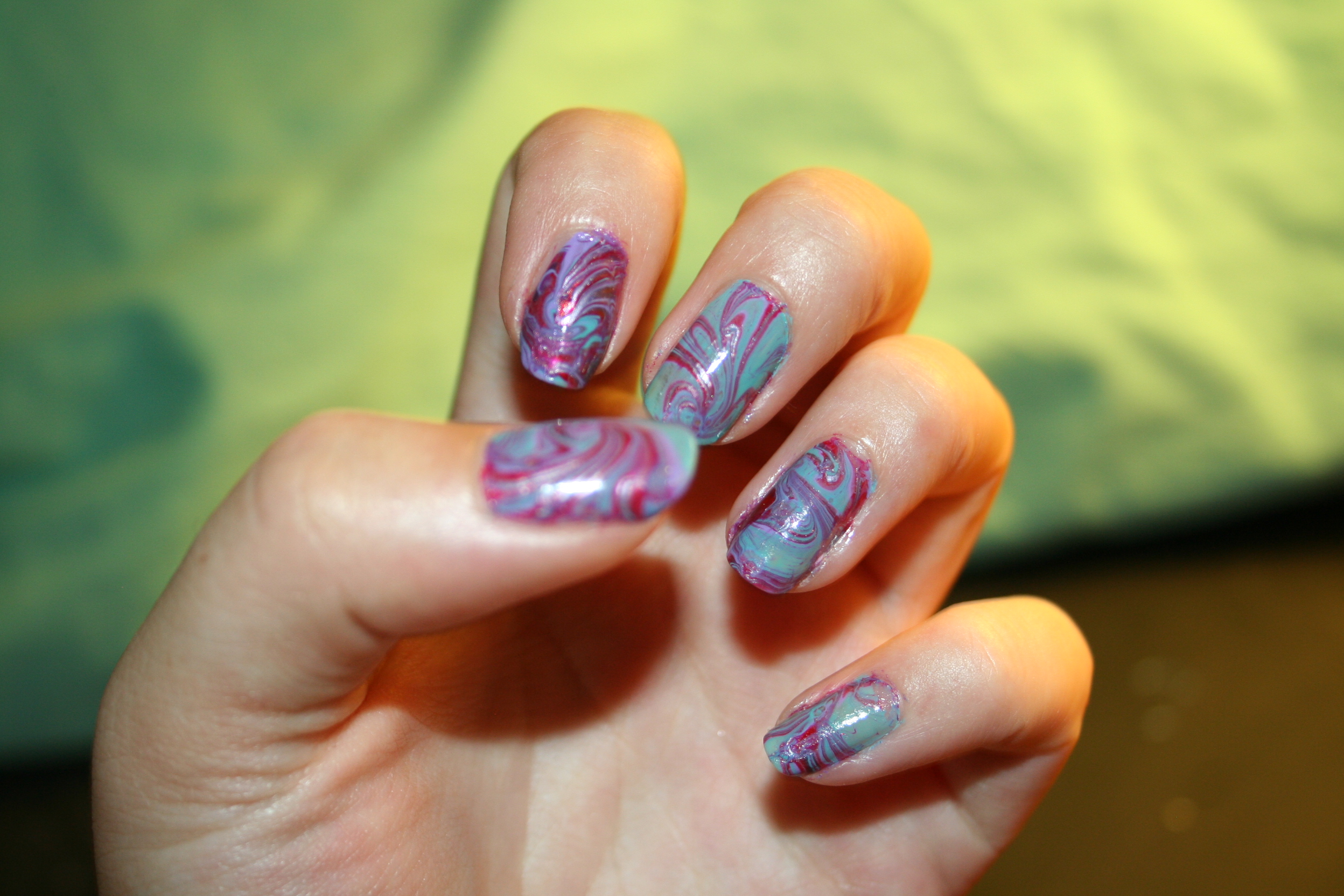 How to Create a Marble Design on Your Nails.