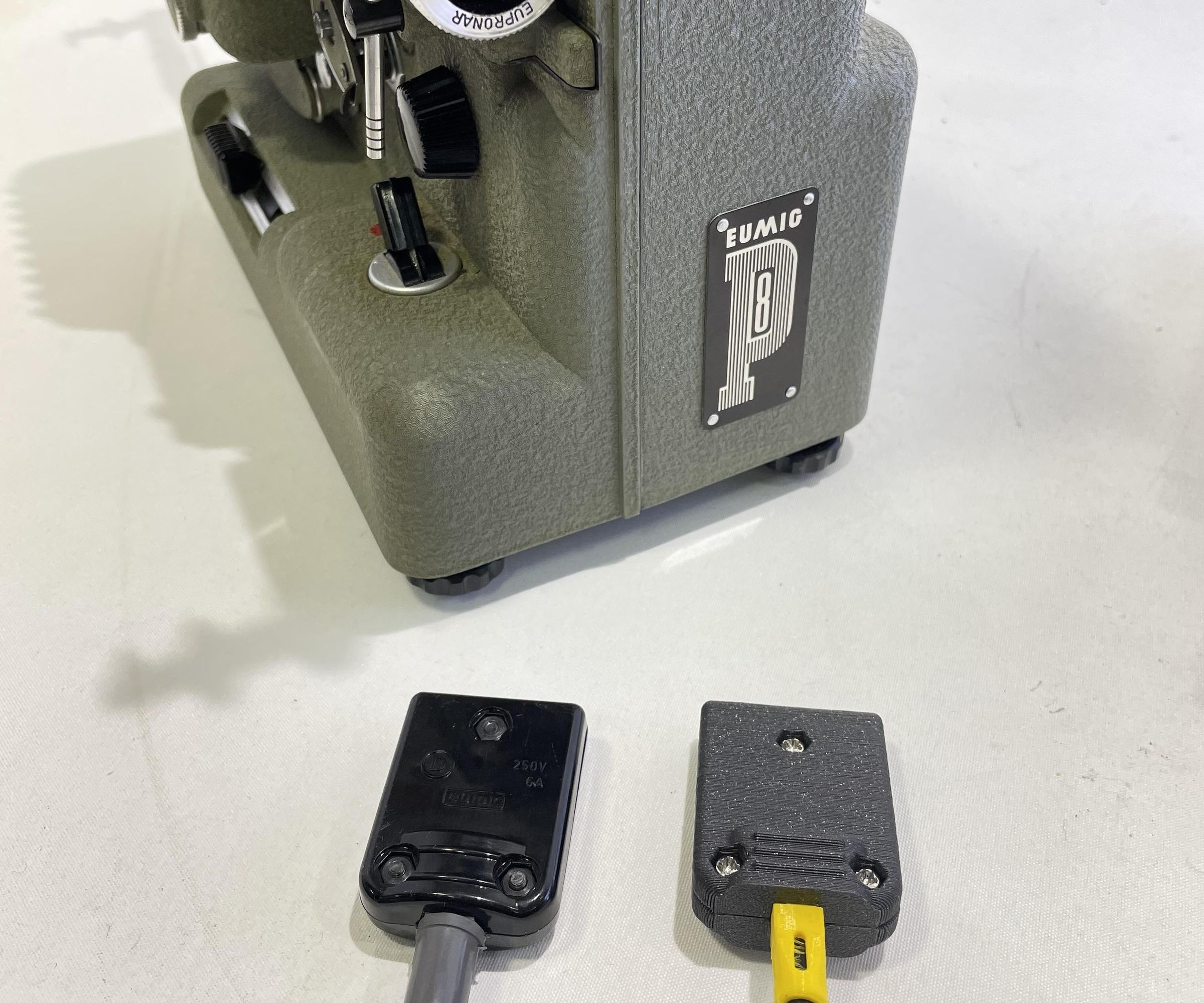 Eumig P8 Power Plug 3D Printed