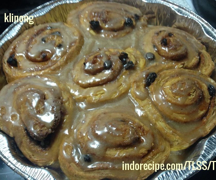 Cinnamon Pumpkin Rolls