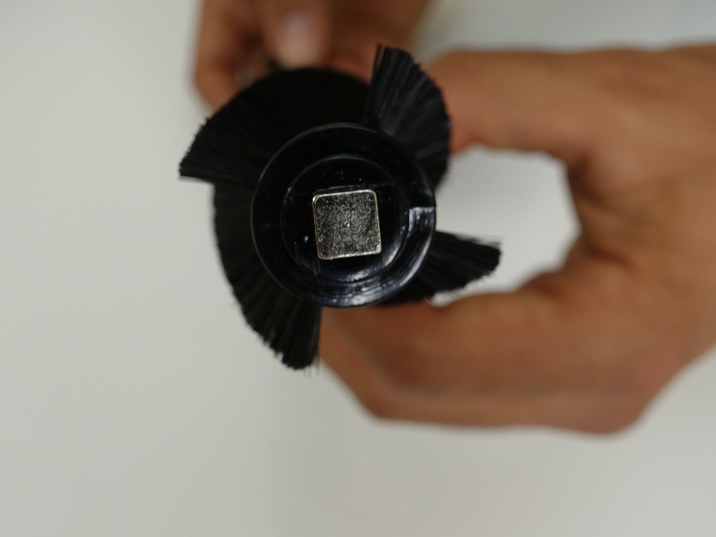 Replace the Main Brush Holder for BObsweep Standard or Pethair 7