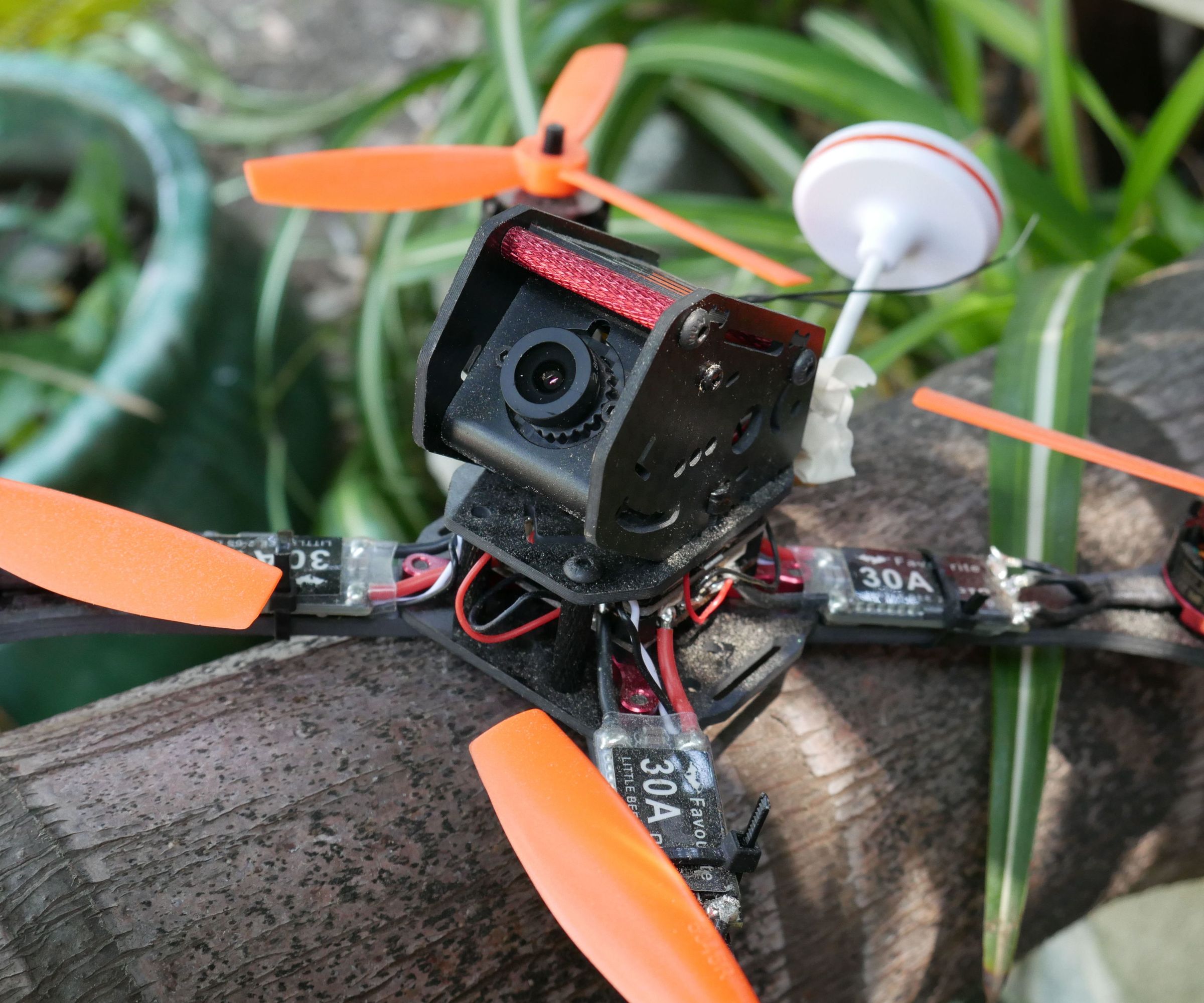 Dubai 225 Quadcopter Build - Stop Motion