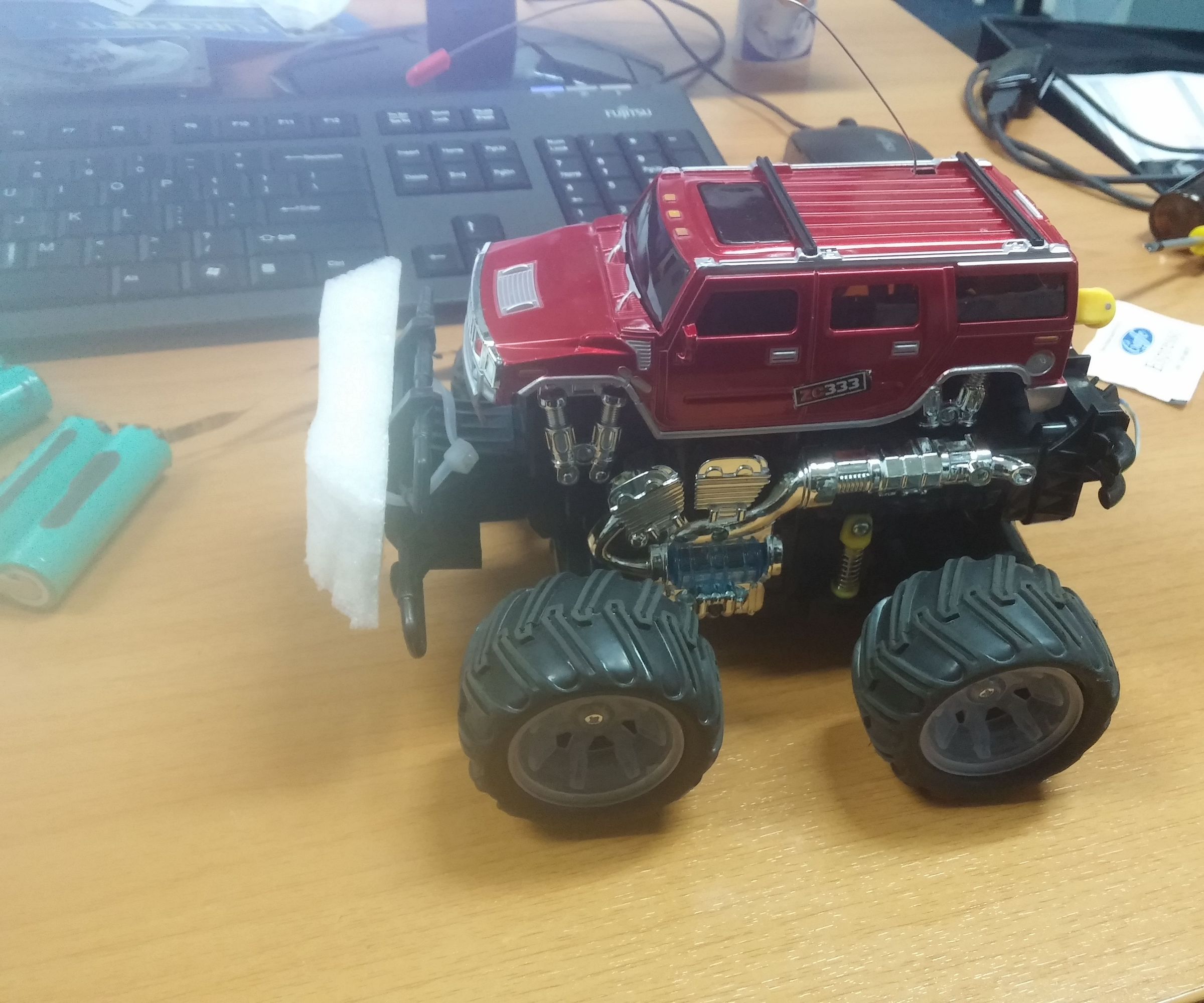 Reuse old laptop batteries for prolonged use of Car Toys (or any other device)