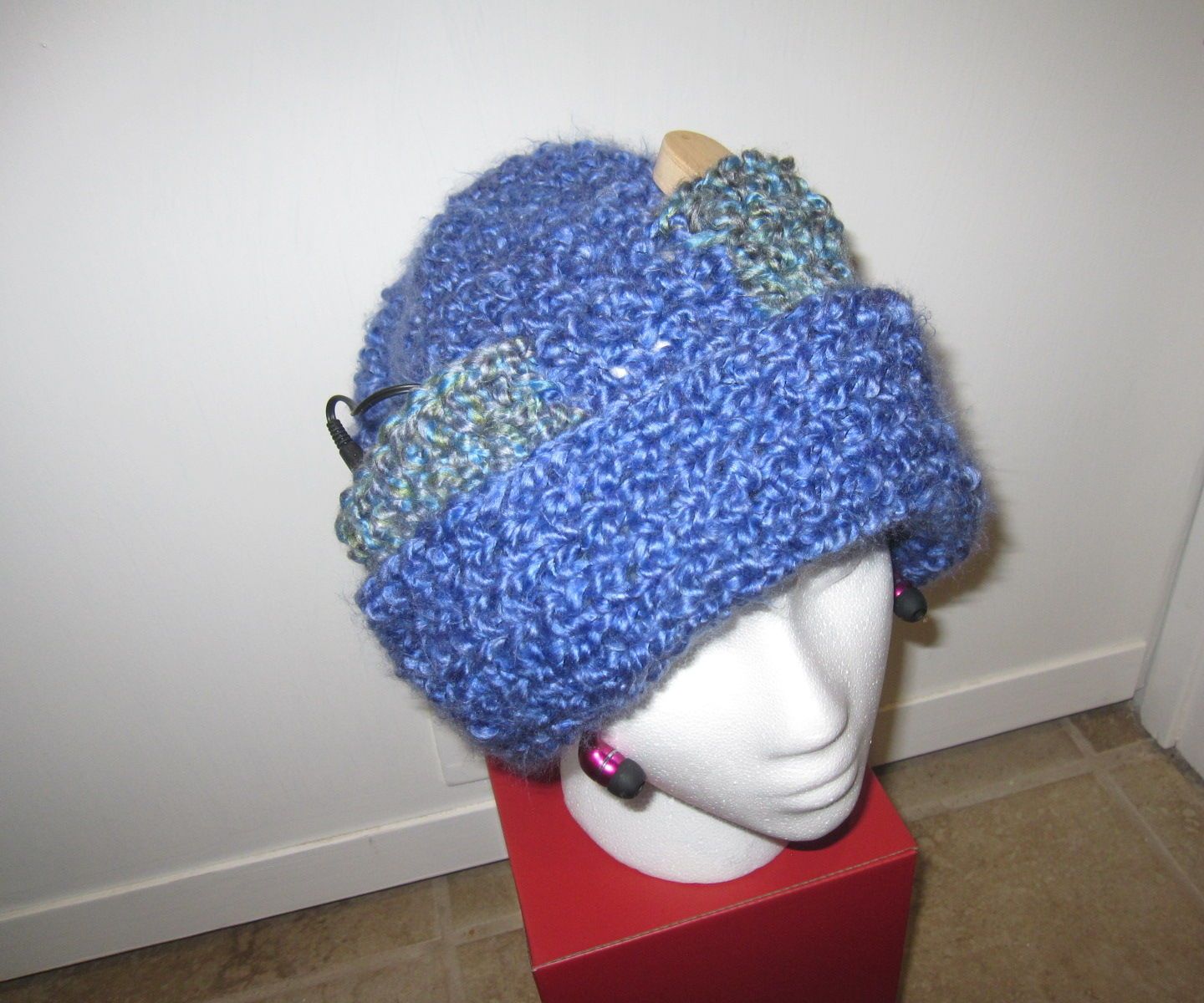 The I-Hat - a Warm, Wearable, Portable Hat for You and Your Personal Electronic Devices