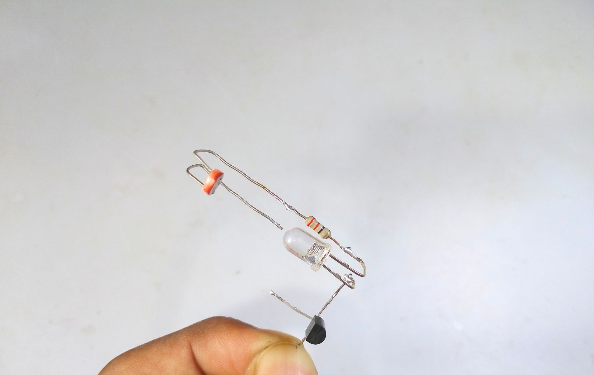 Security Alarm With LDR 14 Steps Instructables