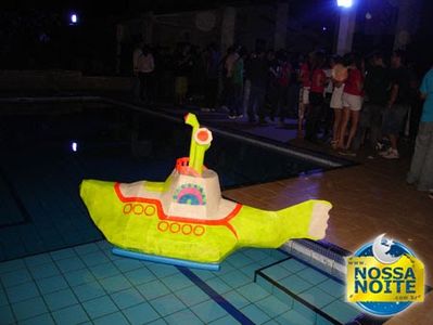 Yellow Submarine in Cardboard!!!