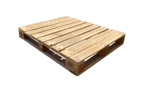 Make a Stool Out of a Found Pallet