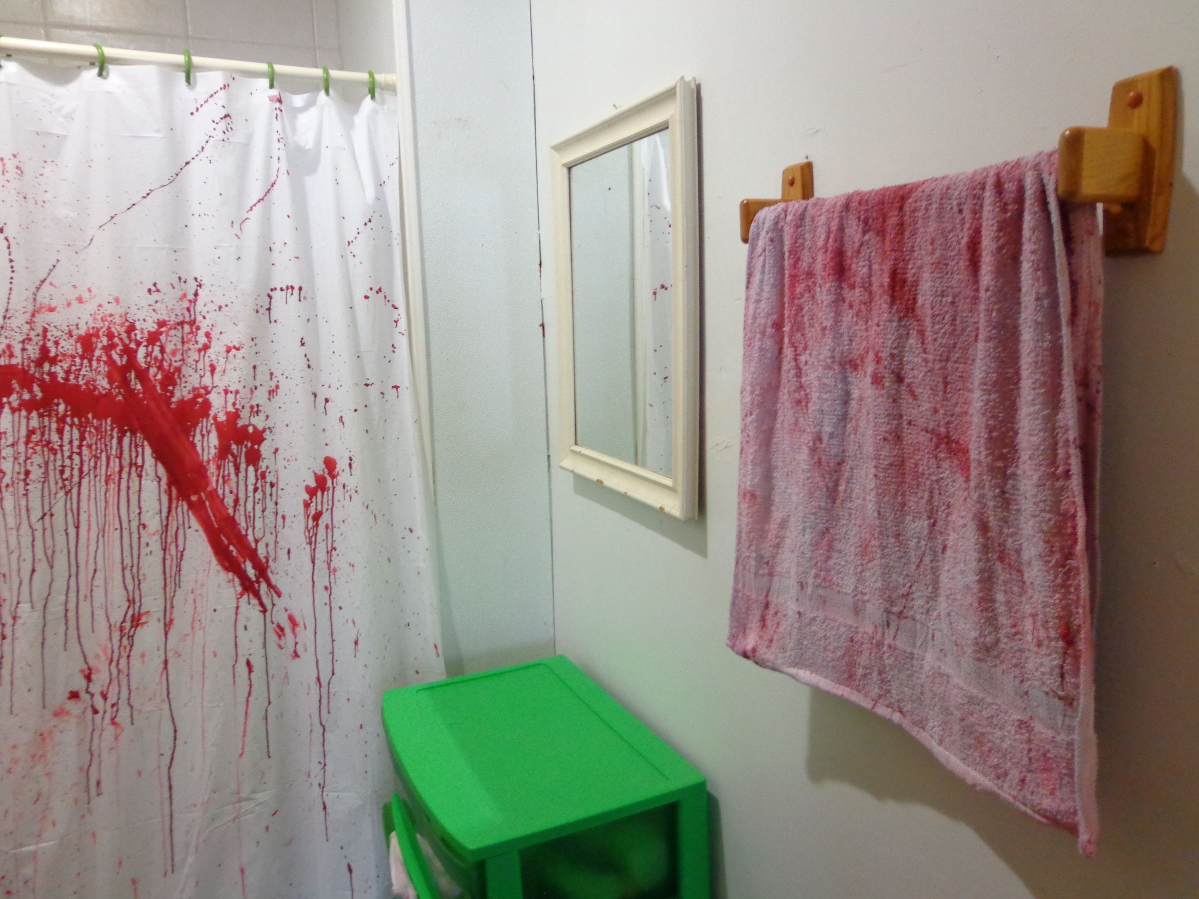 Create a Bathroom Murder Scene : 10 Steps (with Pictures 
