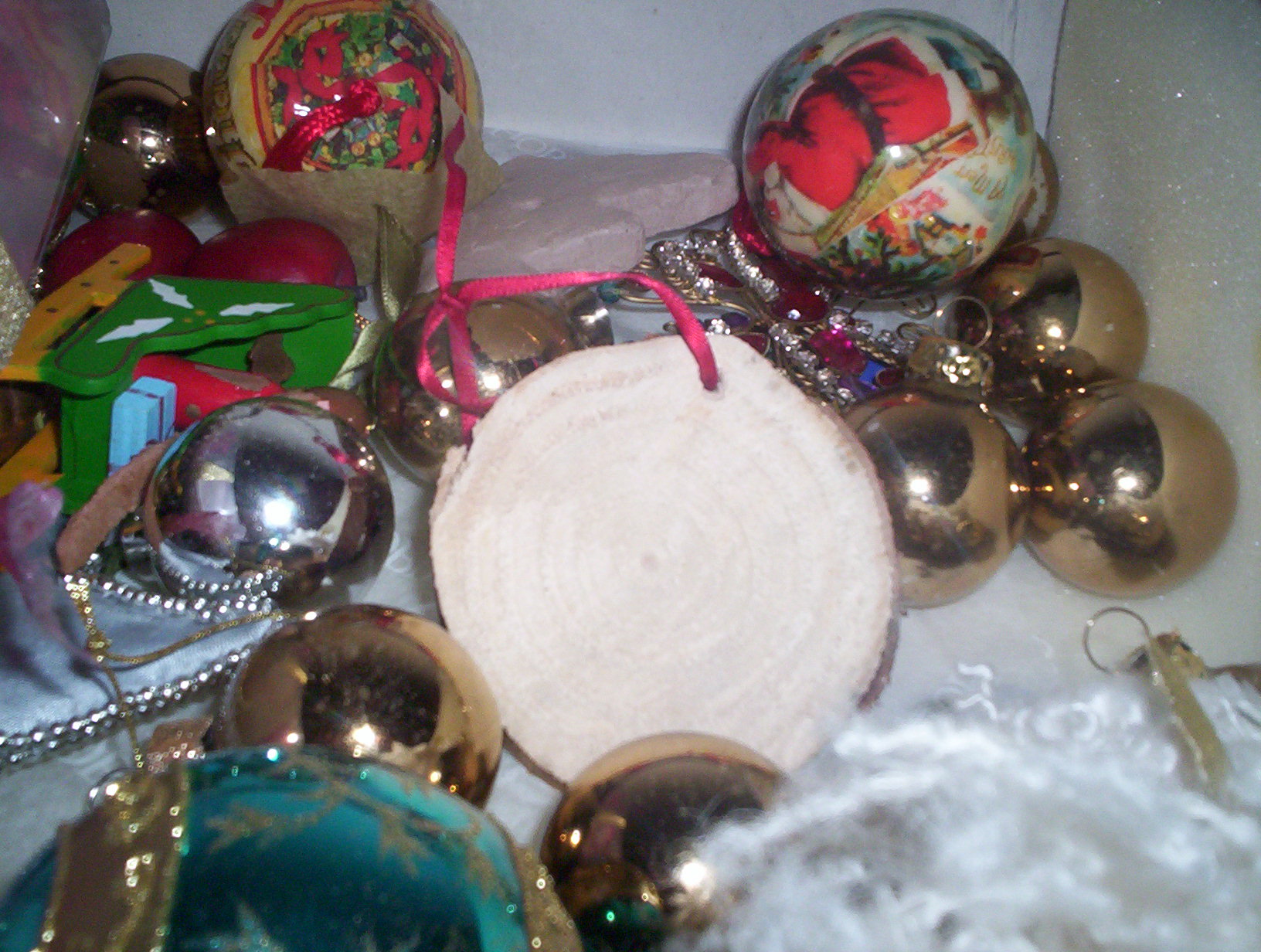 How to improve your new christmas tree with the old one!