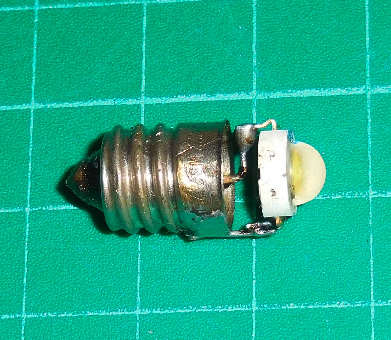 Rebuild Your Old Flashlight With LED Emitter 4 Steps Instructables