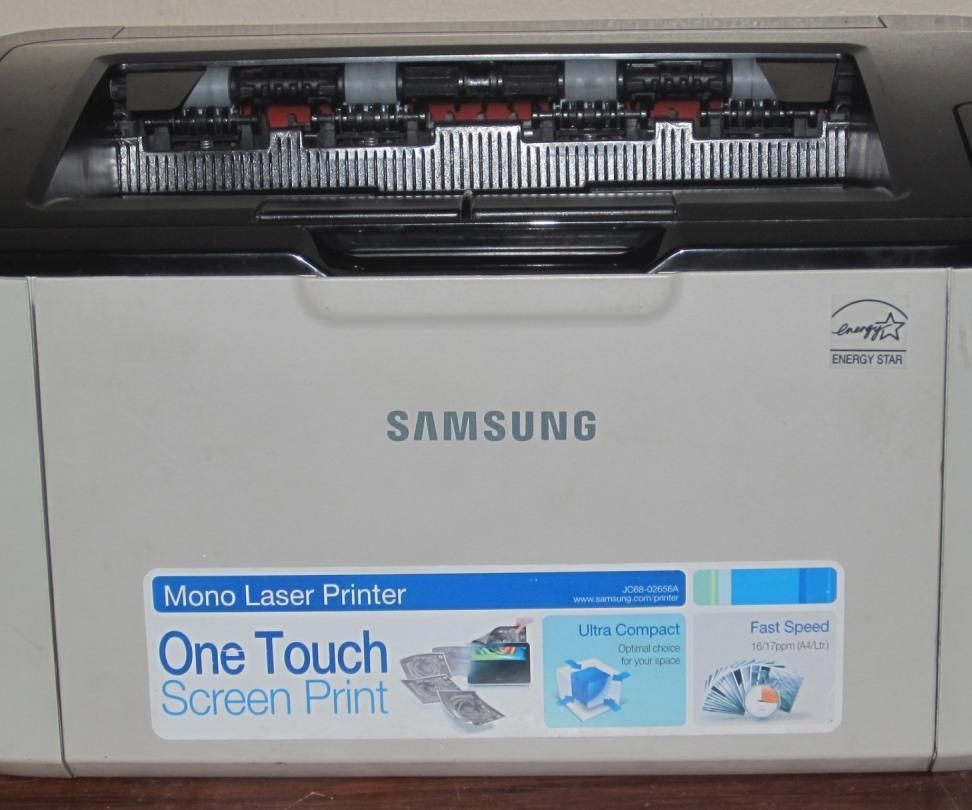 Fixing Paper Jams in a Laser Printer. Samsung ML1670 Shown.