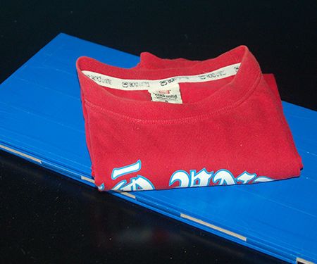 Make a T-shirt Folder
