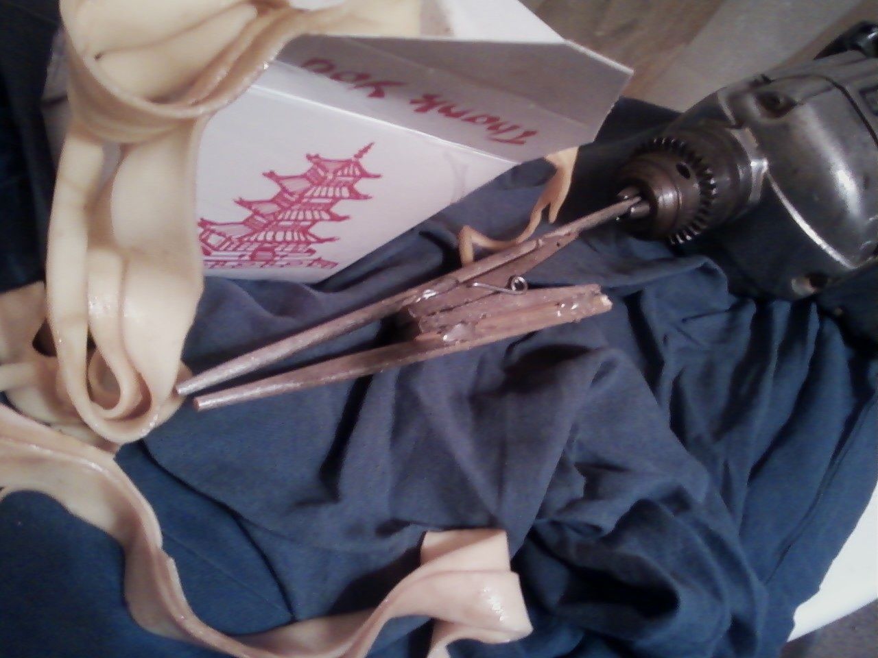 DOUBLE HAPPY LUCKY NOODLE SPINNER