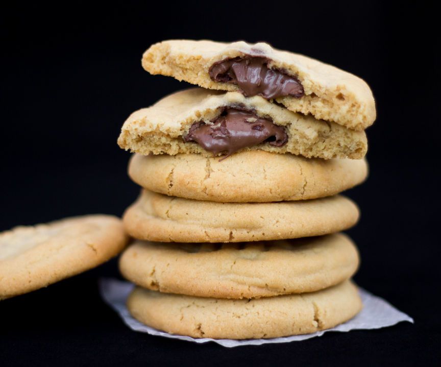 How to Make Nutella Stuffed Peanut Butter Cookies