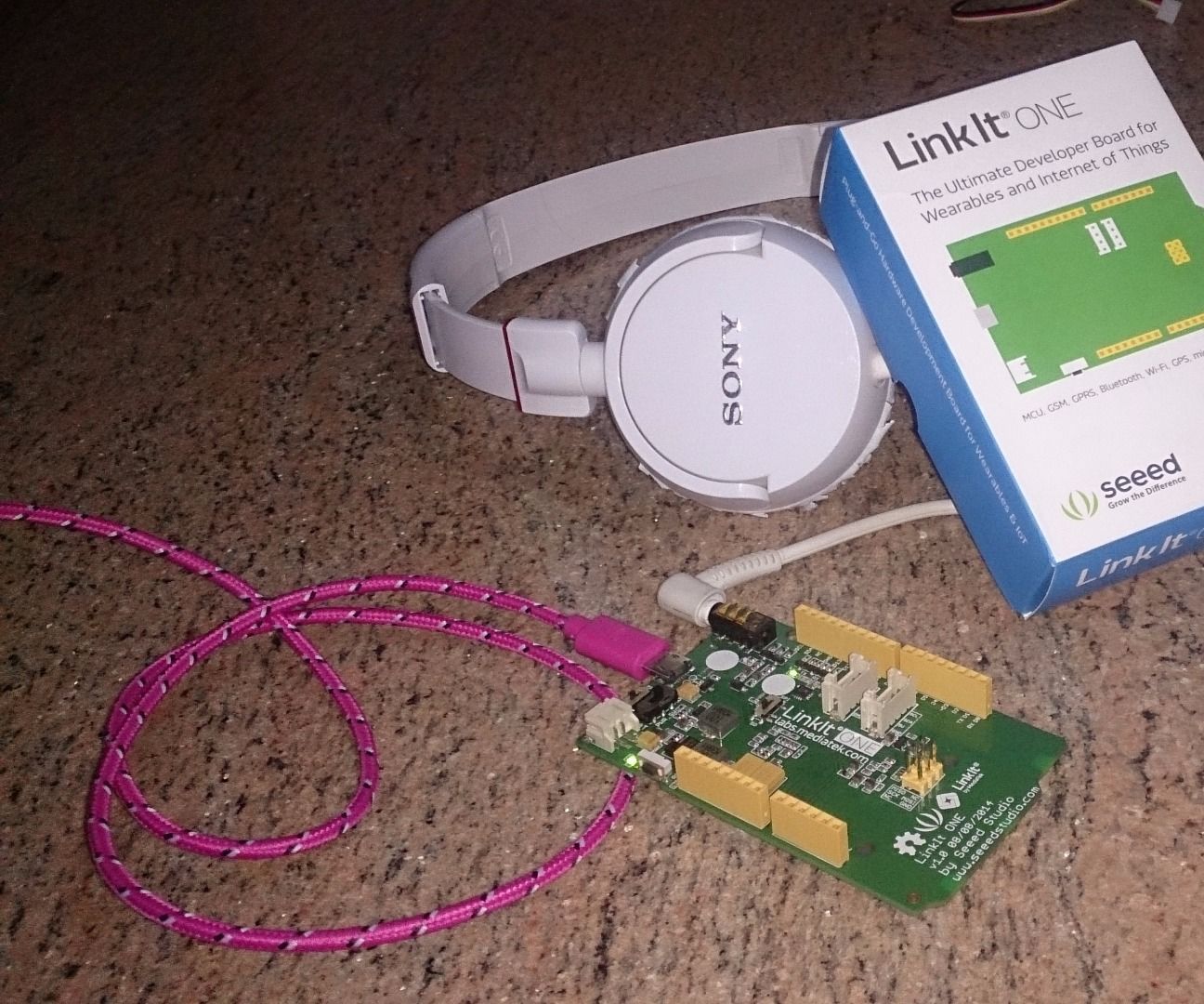LinkIt ONE- Music Player