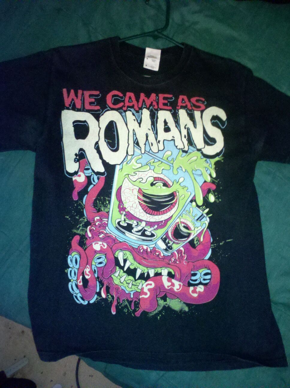 Keep Band/graphic T-shirts Looking New