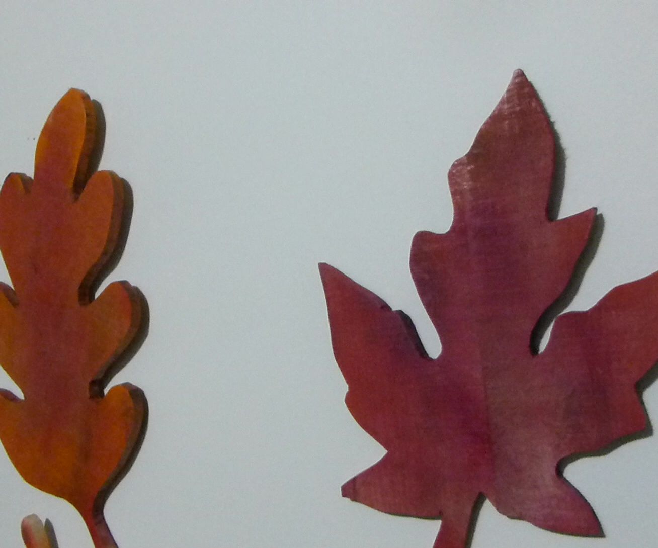 DIY Simple Fall Pallet Leaves