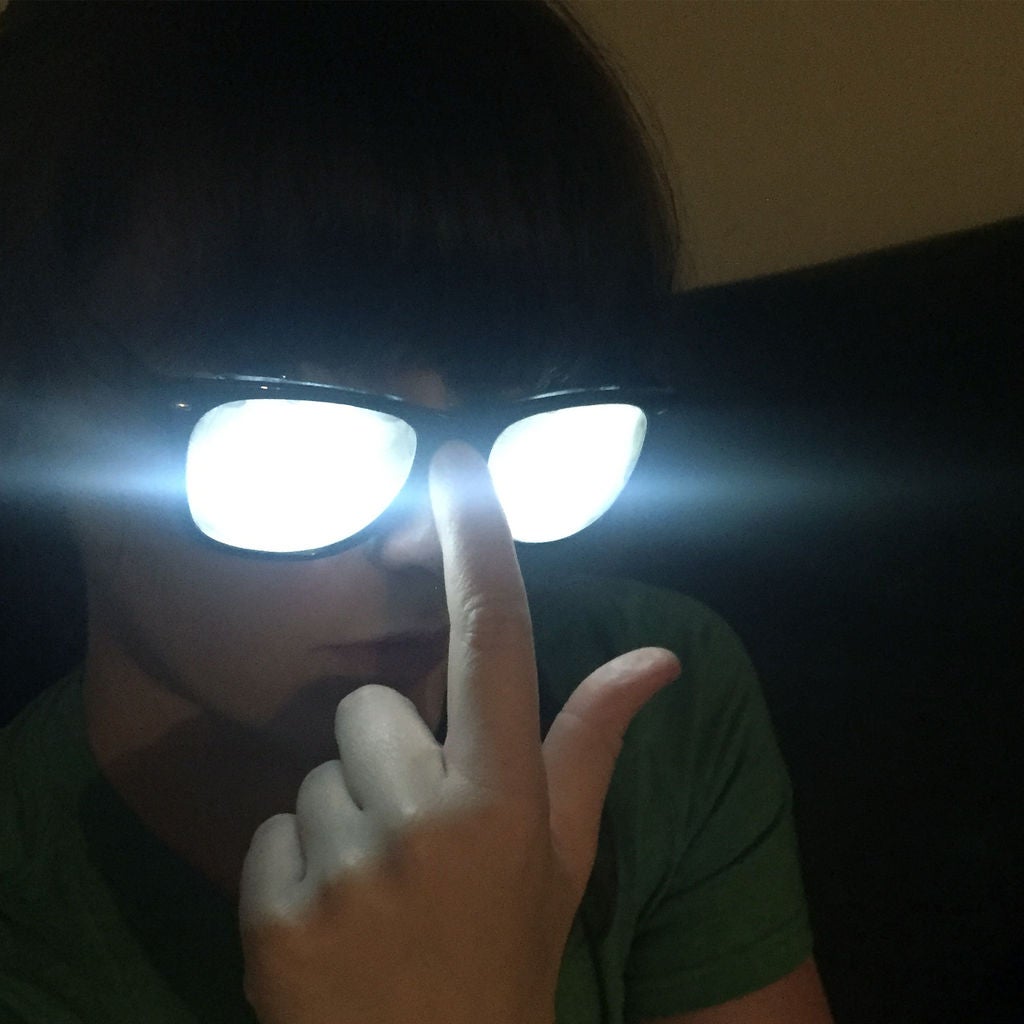 Glowing Comic/Anime Character Glasses: 4 Steps (with Pictures)