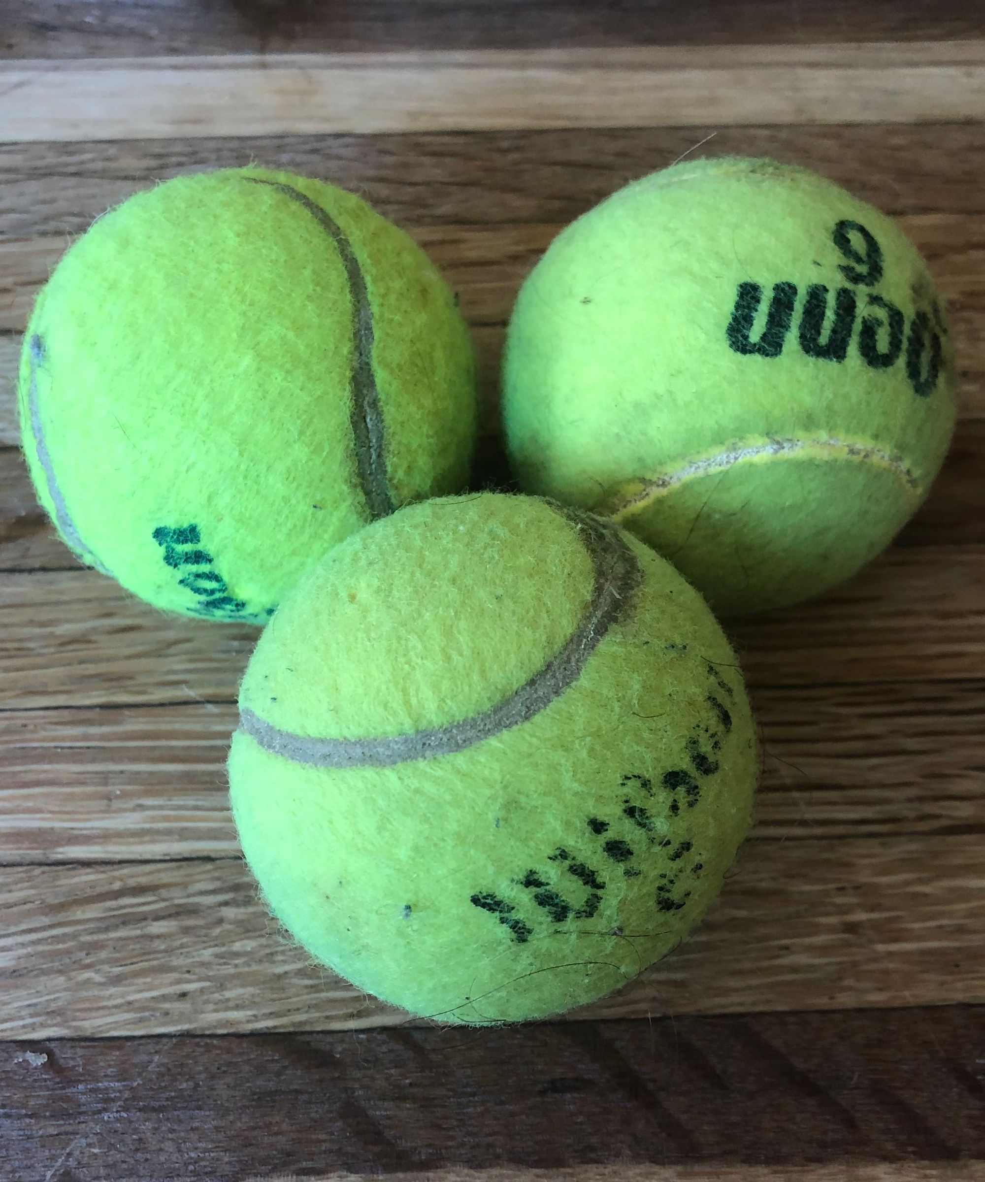 Simple Weighted Juggling Balls