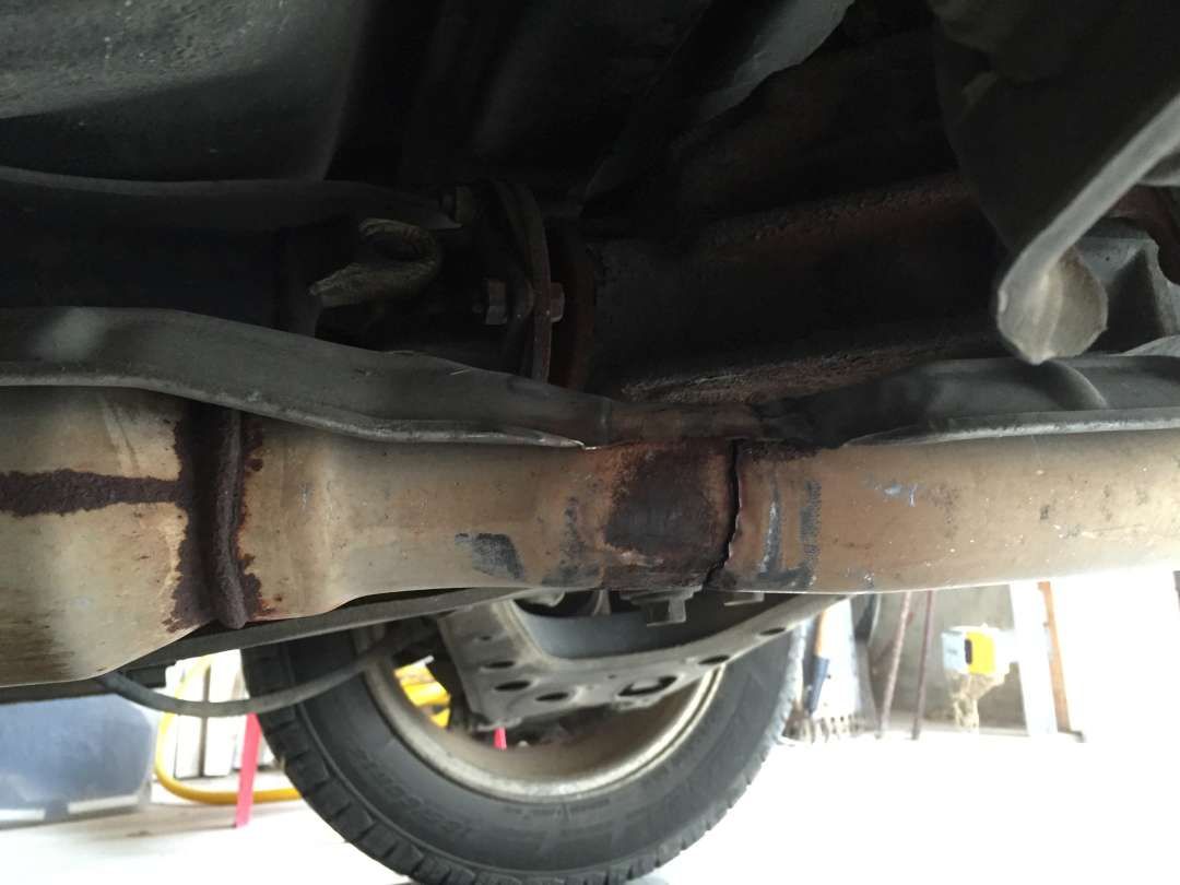 Fix a Leaky Exhaust Pipe. : 4 Steps (with Pictures) - Instructables