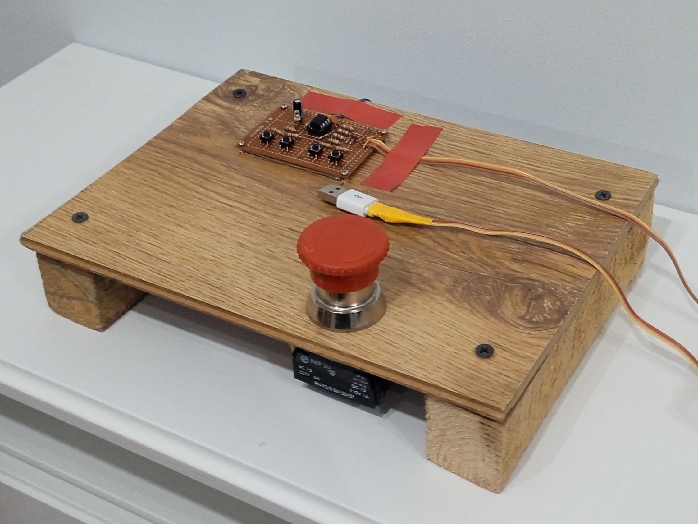 USB-connected Buttons That Can Be Used to Simulate Episode of a Music ...