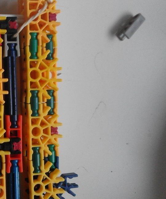 Knex pump-action rubberband gun