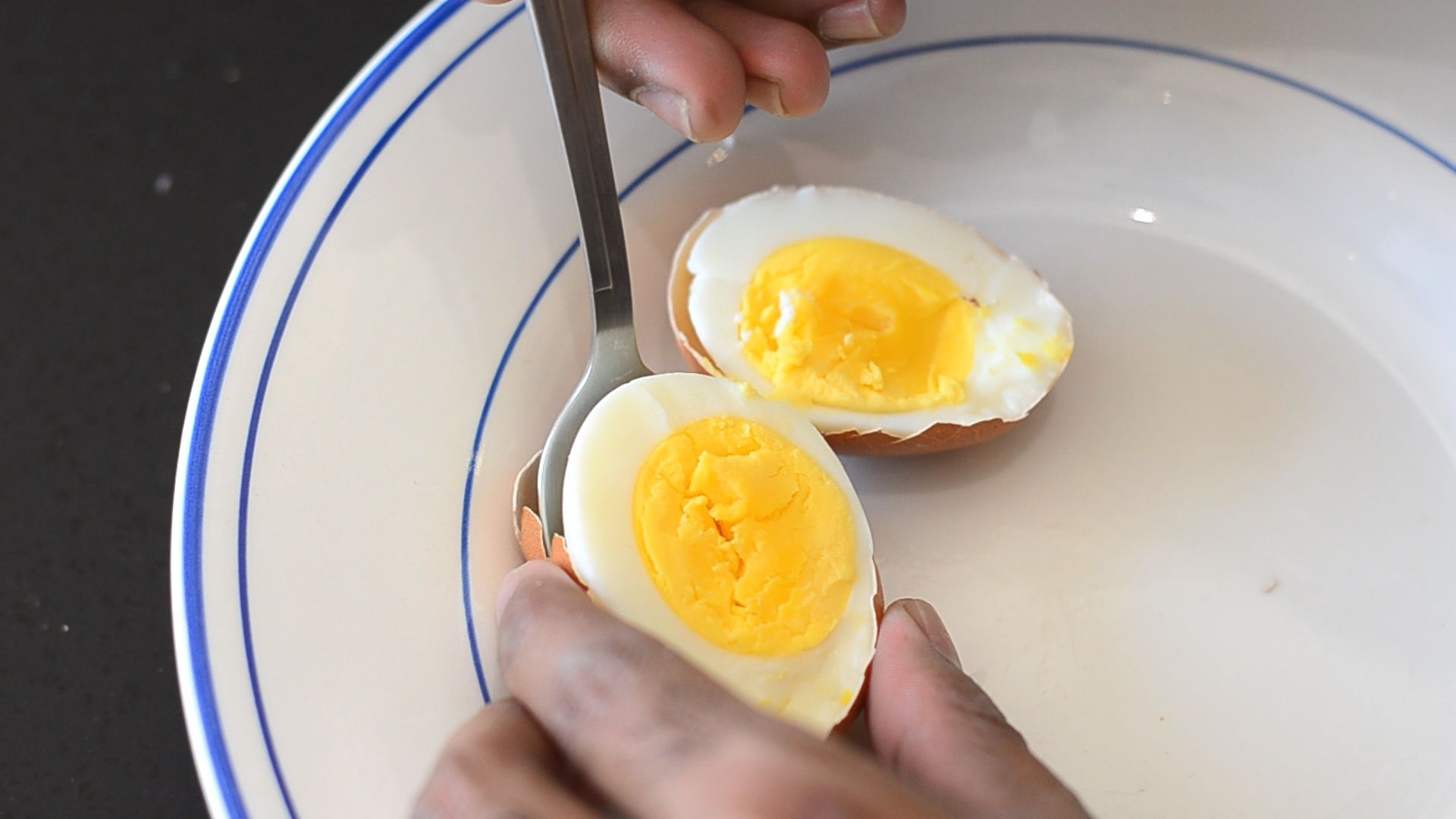 3 Useful Egg Tricks 4 Steps With Pictures Instructables