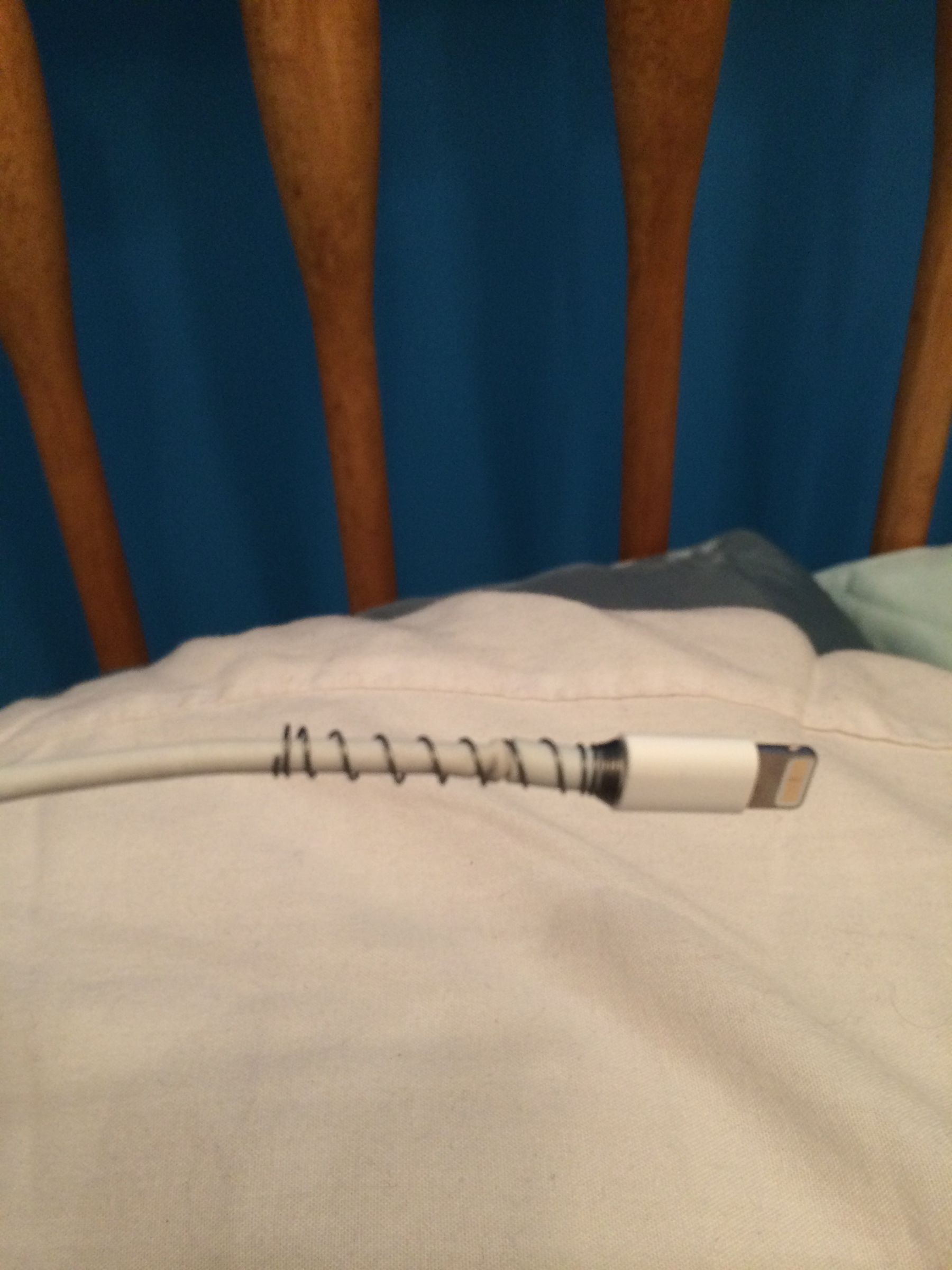 How to Strengthen a Charging Cable