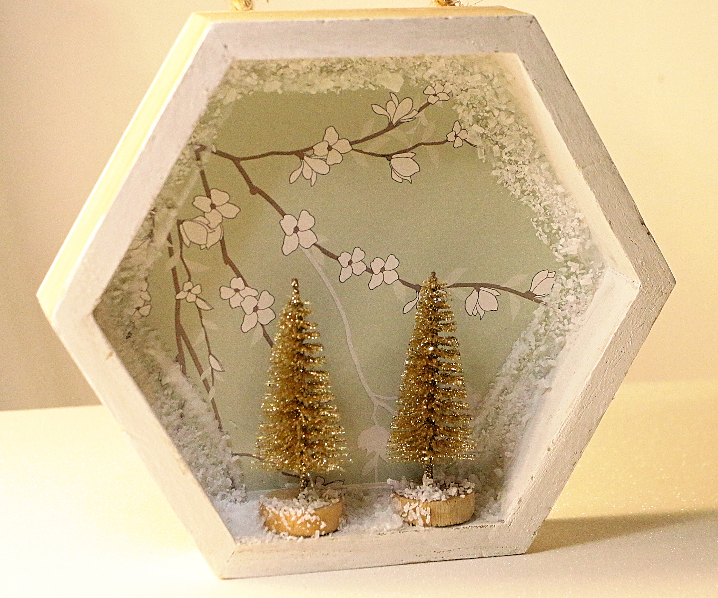 Easy DIY Winter Hanging Decoration in Minutes