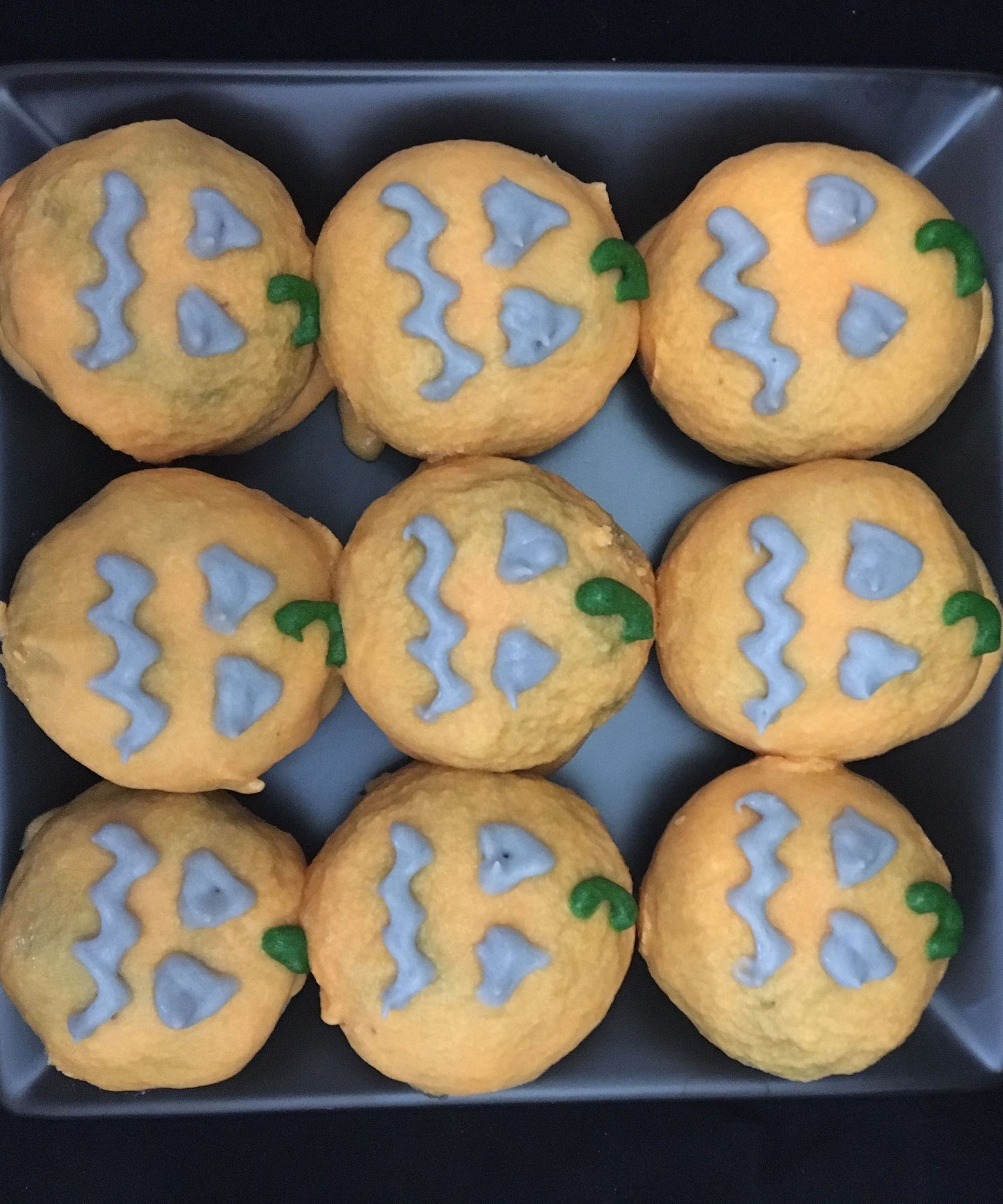 Halloween Pumpkin Cakes