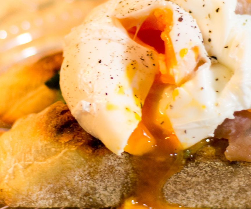 Batch Preparing Poached Eggs | Cooking With Benji