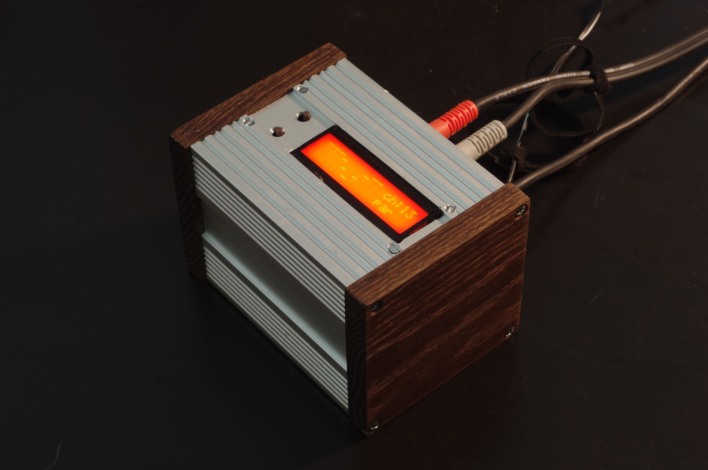 Zeta Reticuli: MIDI Controlled 10-band EQ and Multiple External Effect Interface