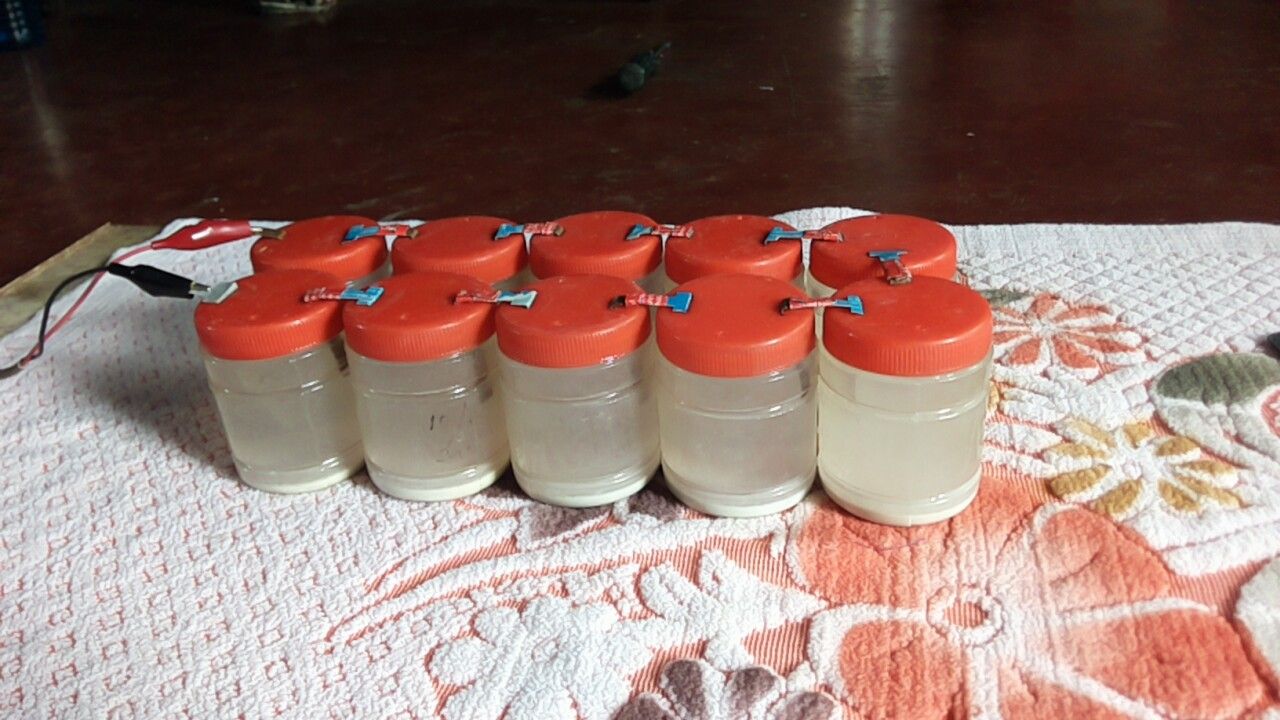 Bleaching Powder Battery