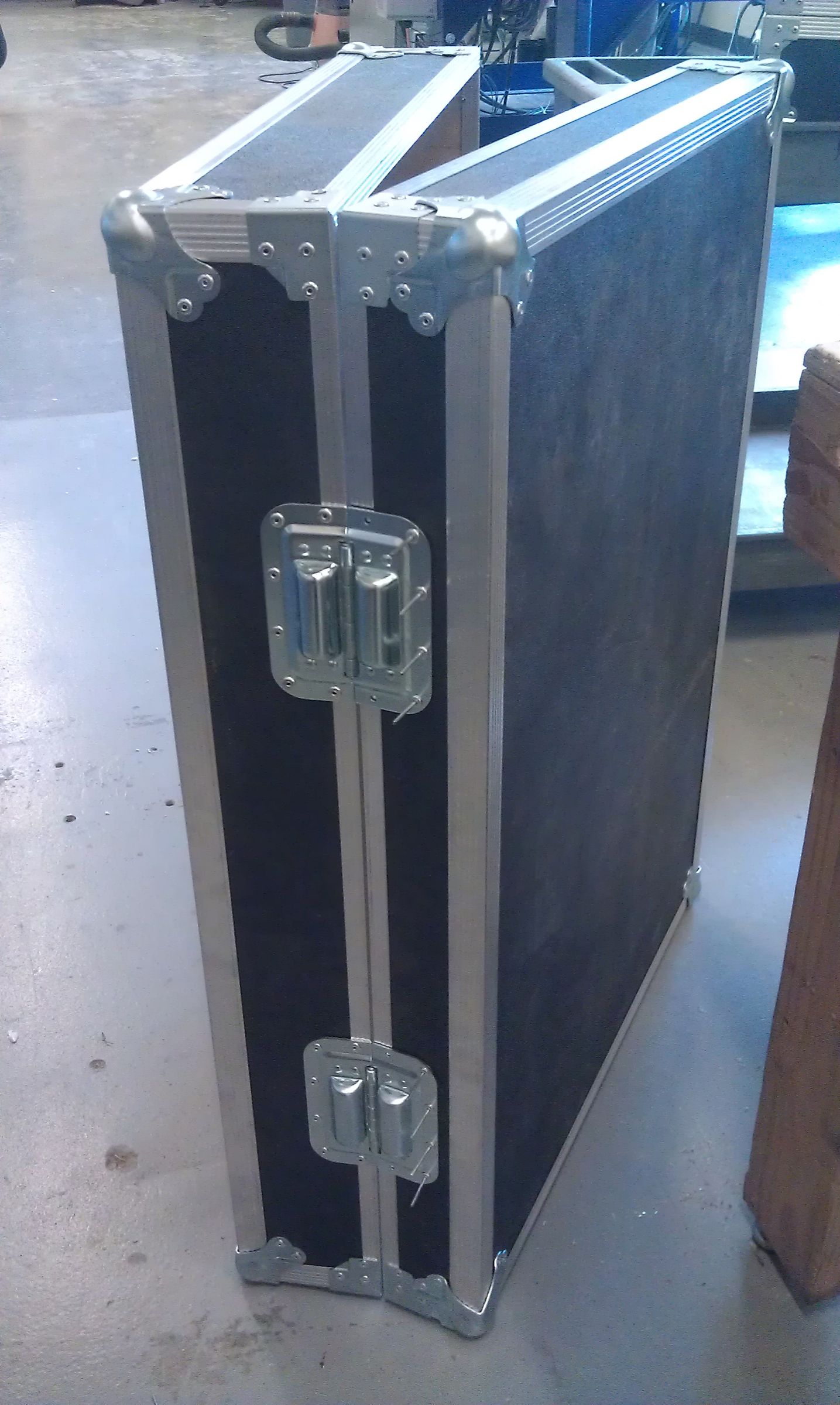 Road Case : 8 Steps - Instructables