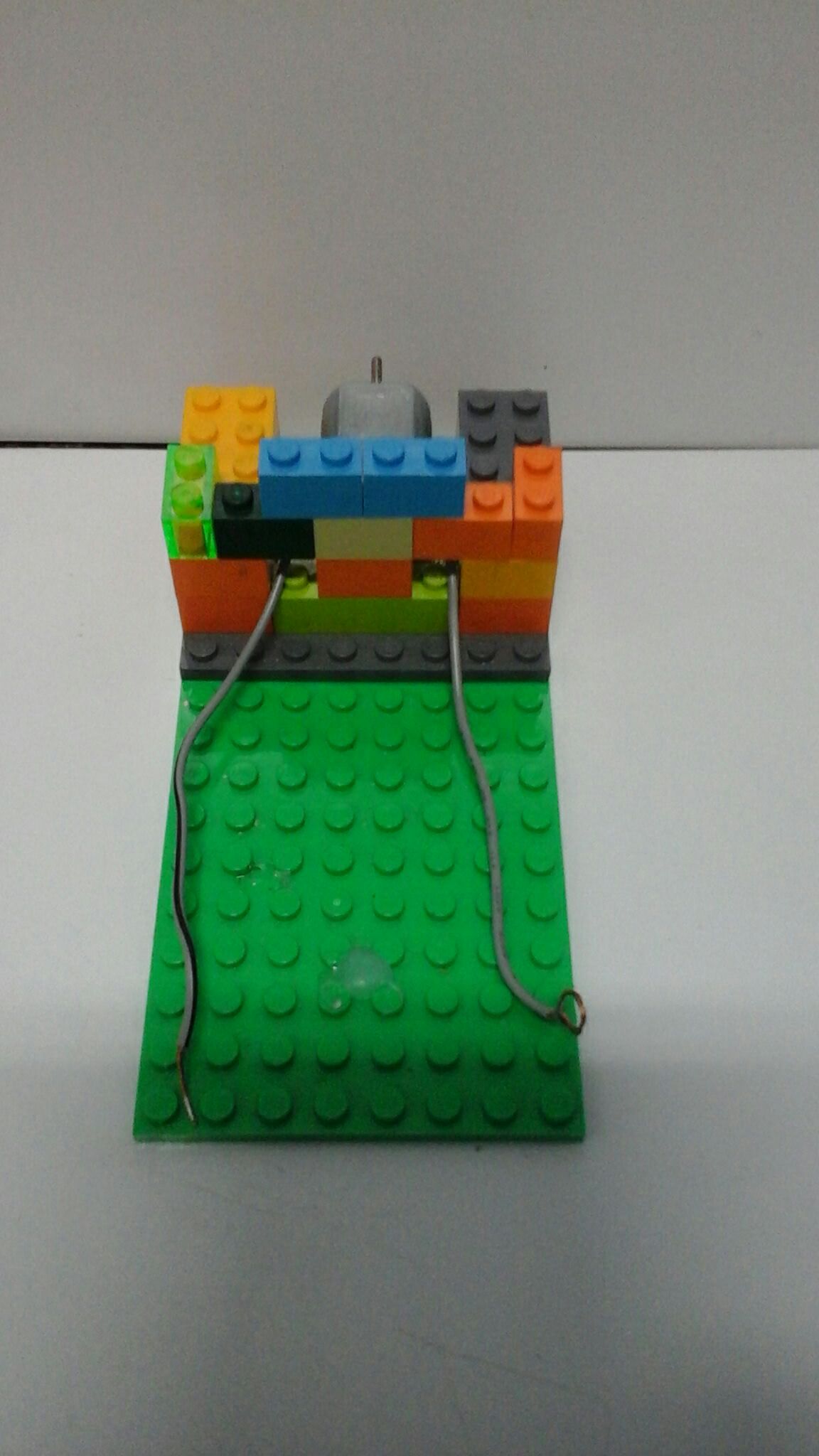 How to Make a Lego Technic Motor : 5 Steps - Instructables