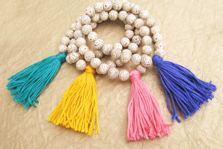 Wooden Bead Bracelet- One Kind of Antique Bracelet Patterns