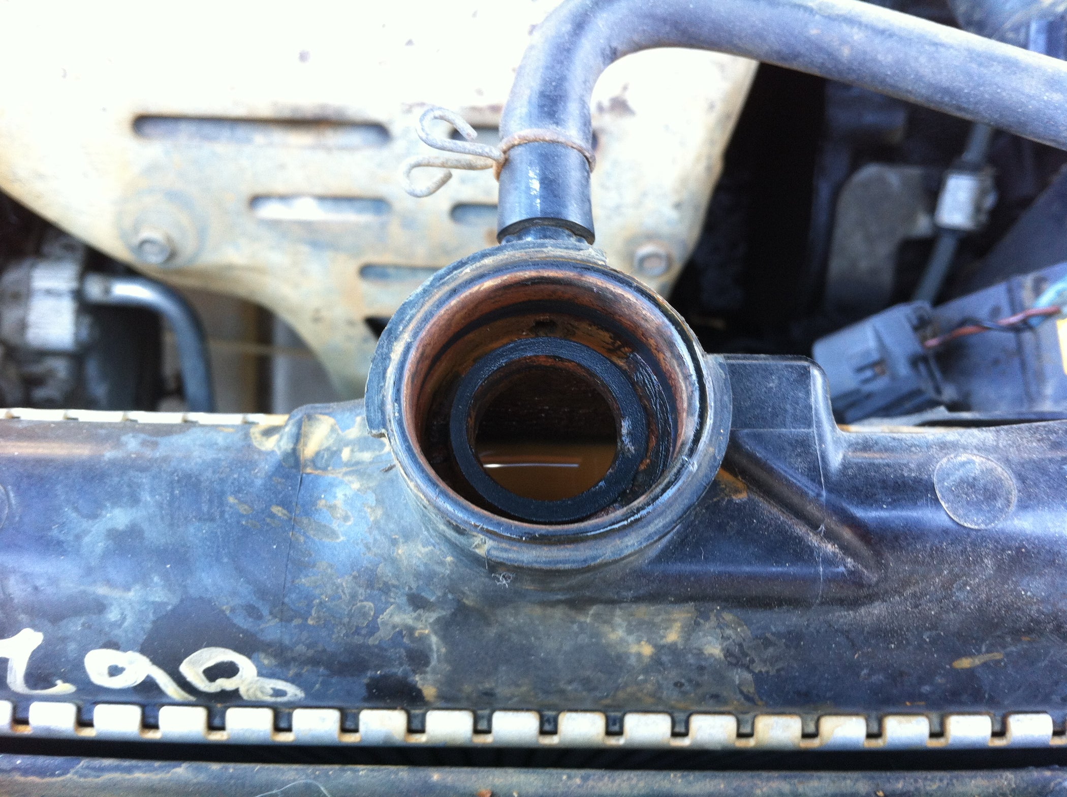 Resurface a Damaged Radiator Cap Radiator Seal Surface : 3 Steps ...