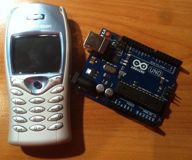 Arduino & Sony Ericsson: Gsm Shield Hack2