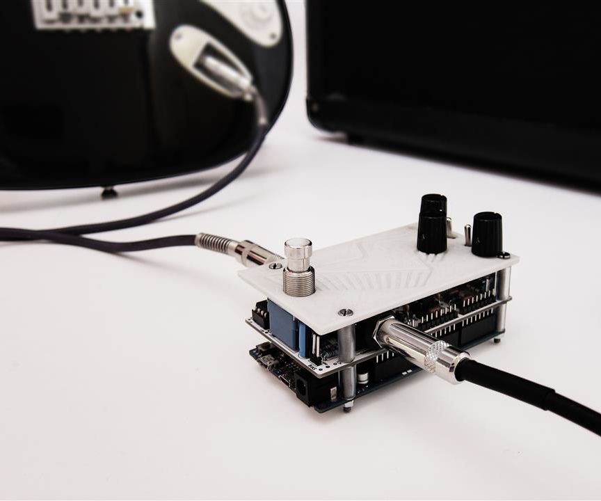 Arduino DUE Guitar Pedal - Open Hardware.
