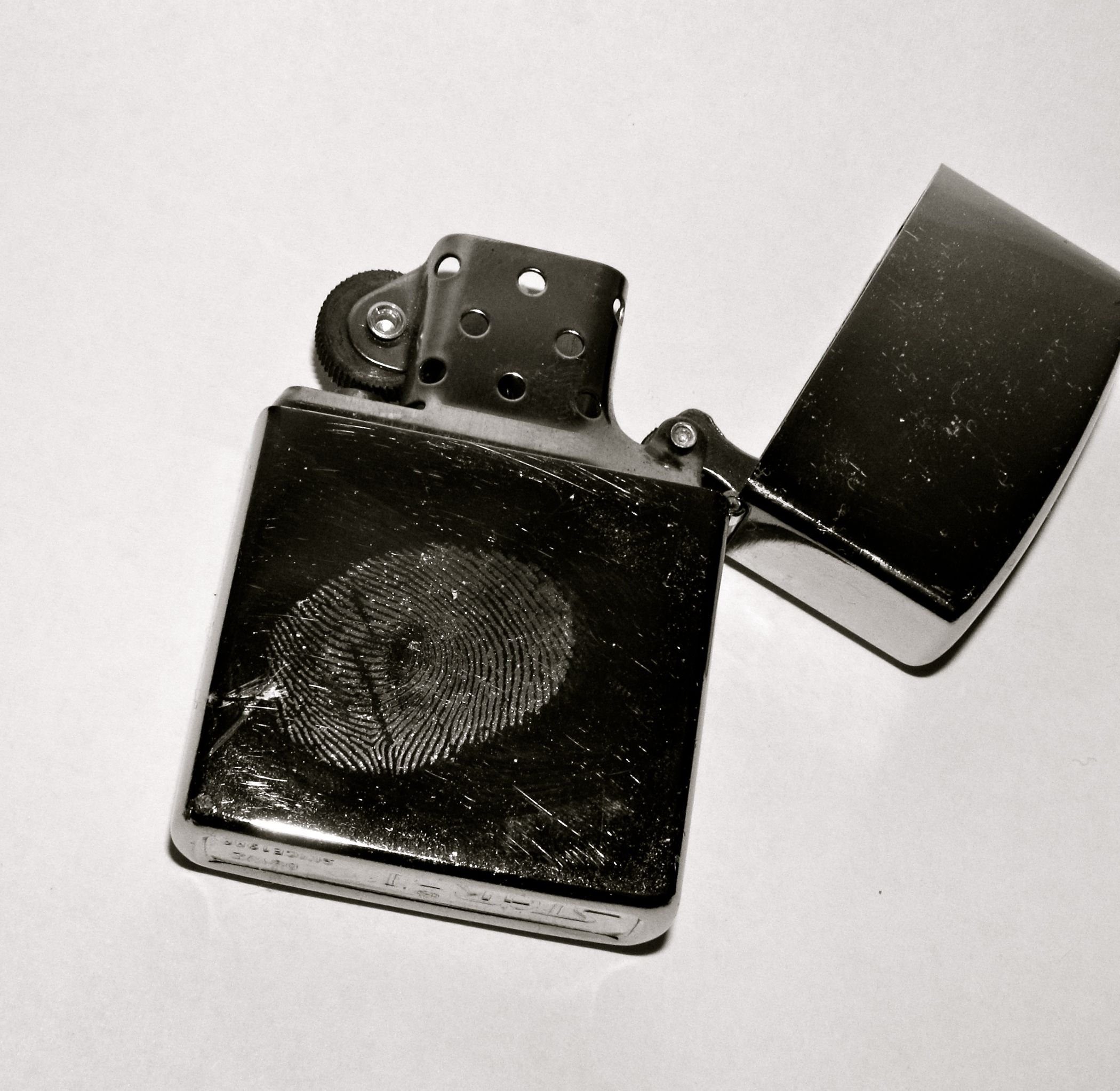 Reveal Fingerprints Using Super Glue 4 Steps Instructables