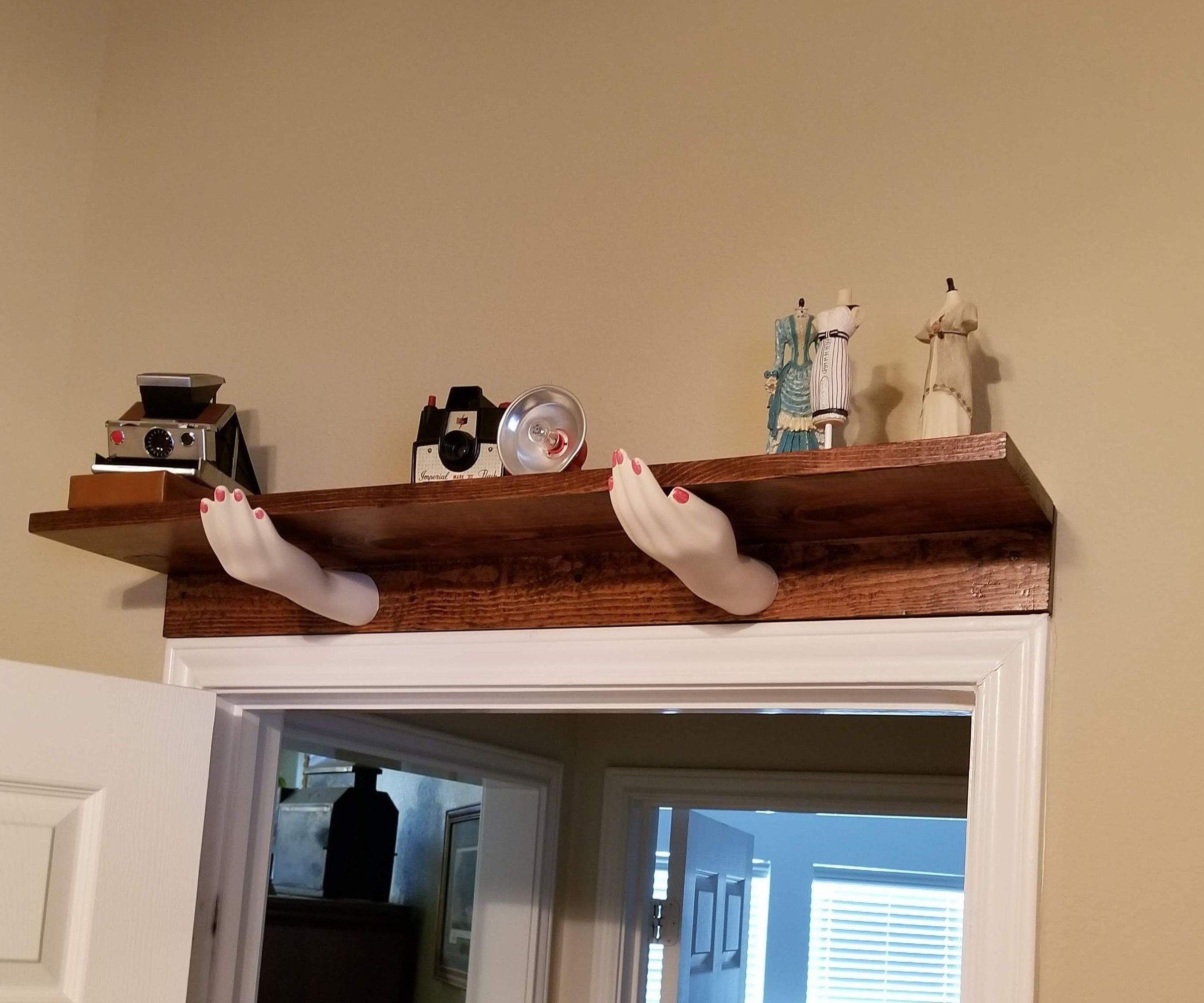 A "Hand-y" Shelf