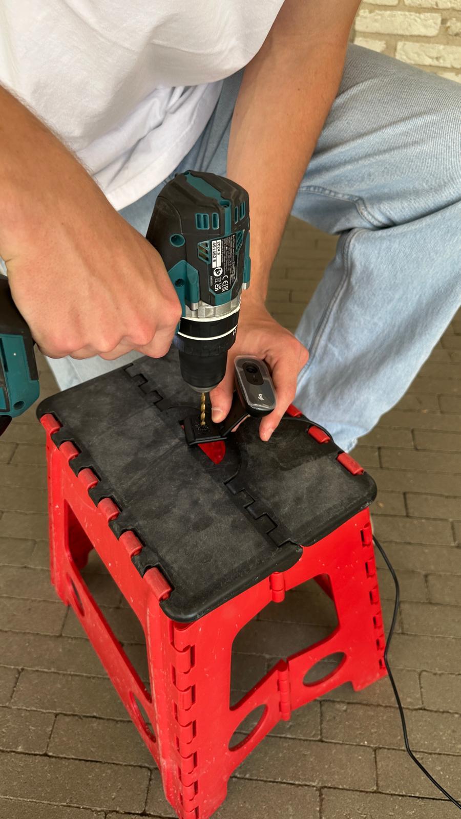 Mounting Camera to Pole